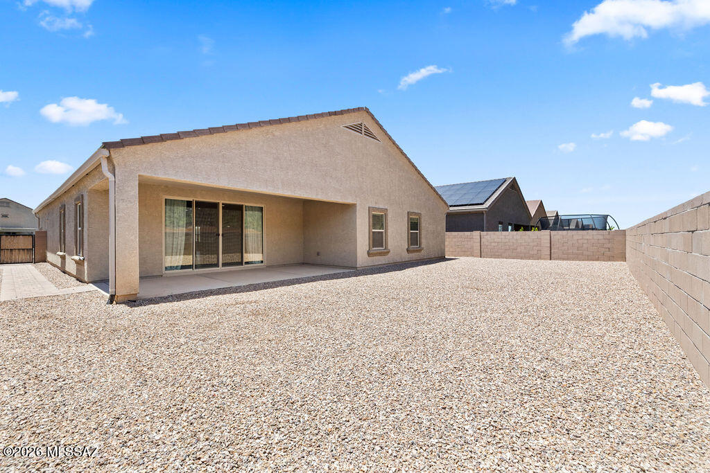 Saguaro Bloom 7B - Residential