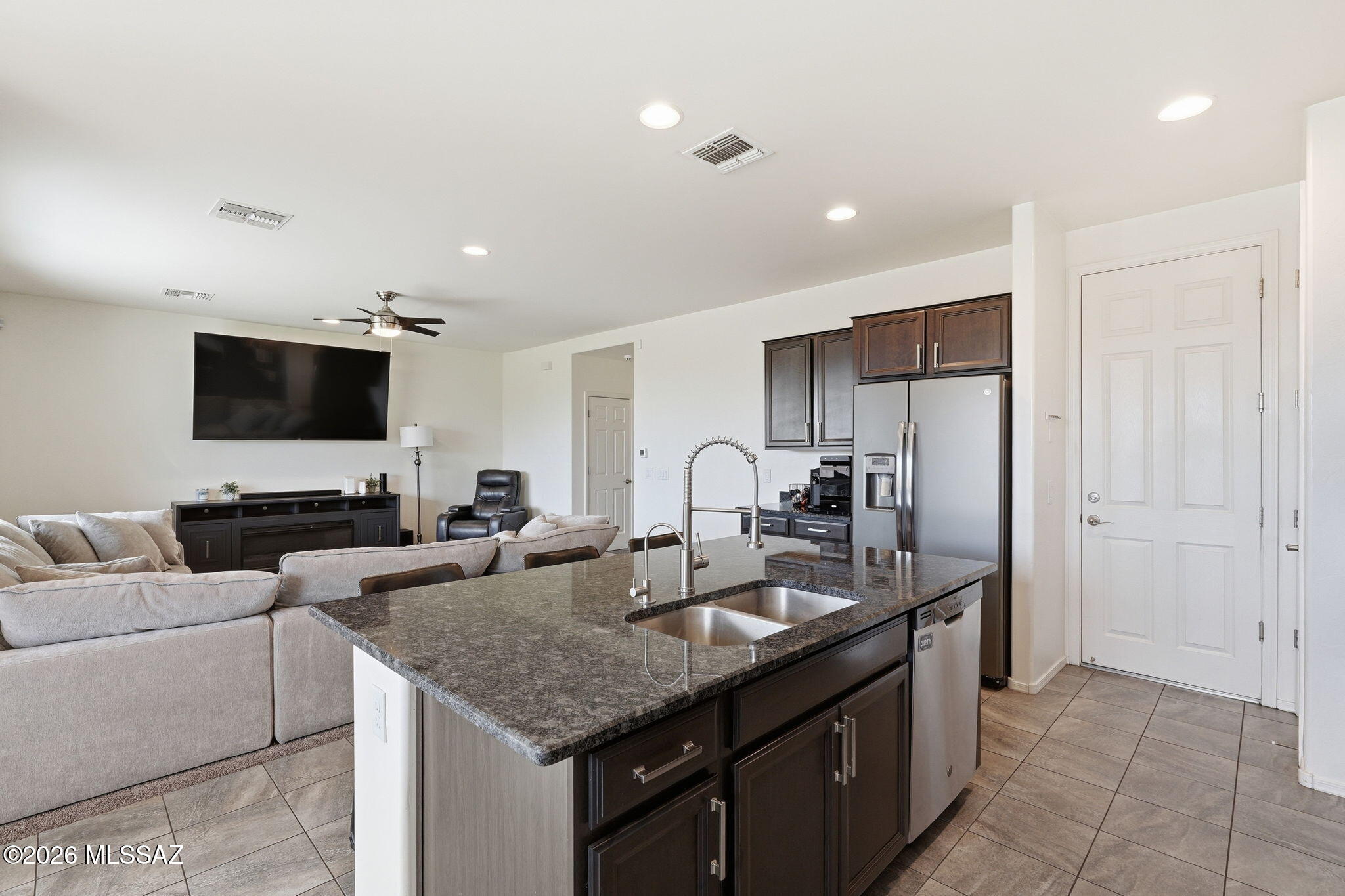 Entrada La Villita SQ20161810742 - Residential