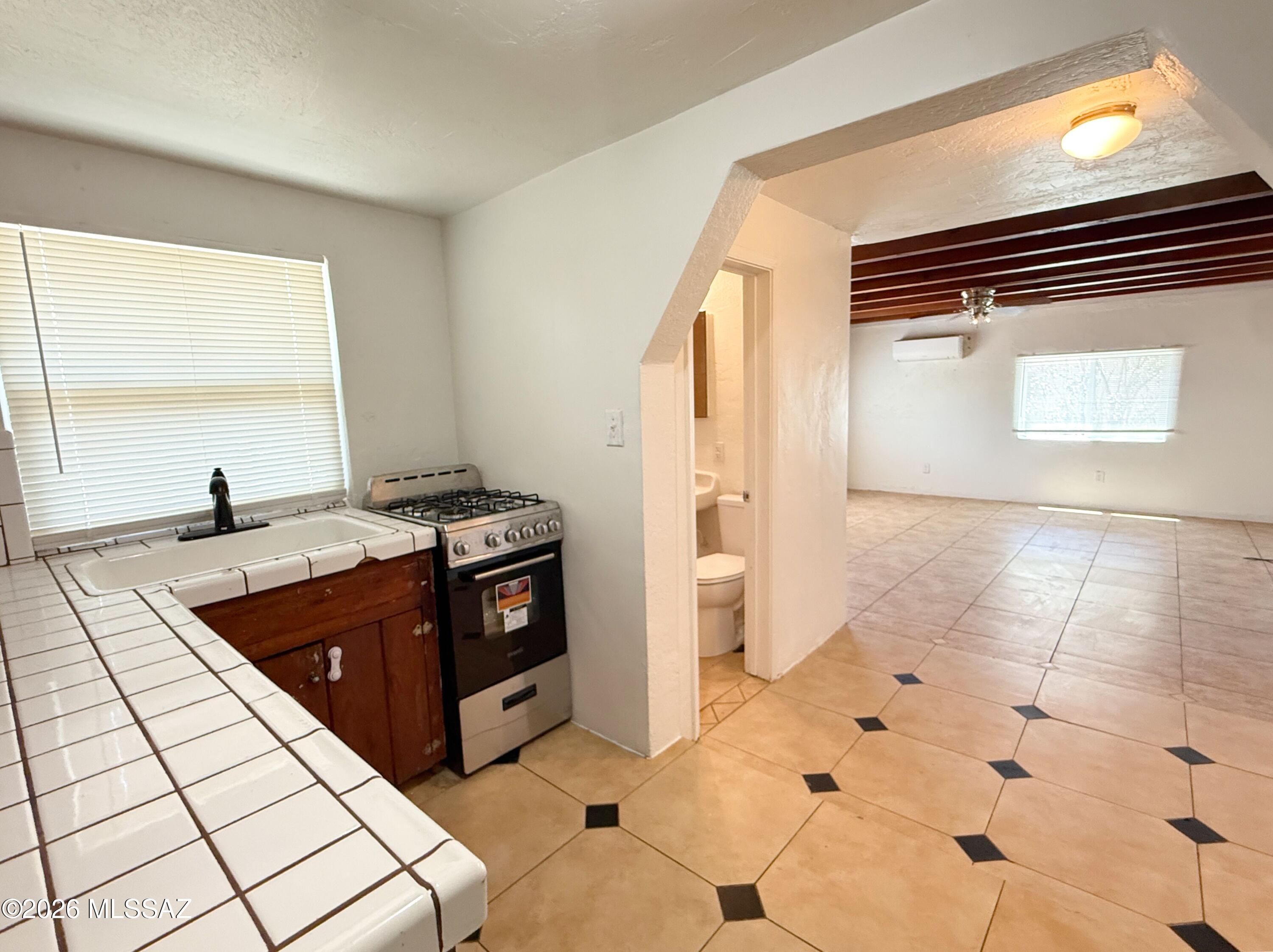 Miracle Mile Manor - Residential Lease