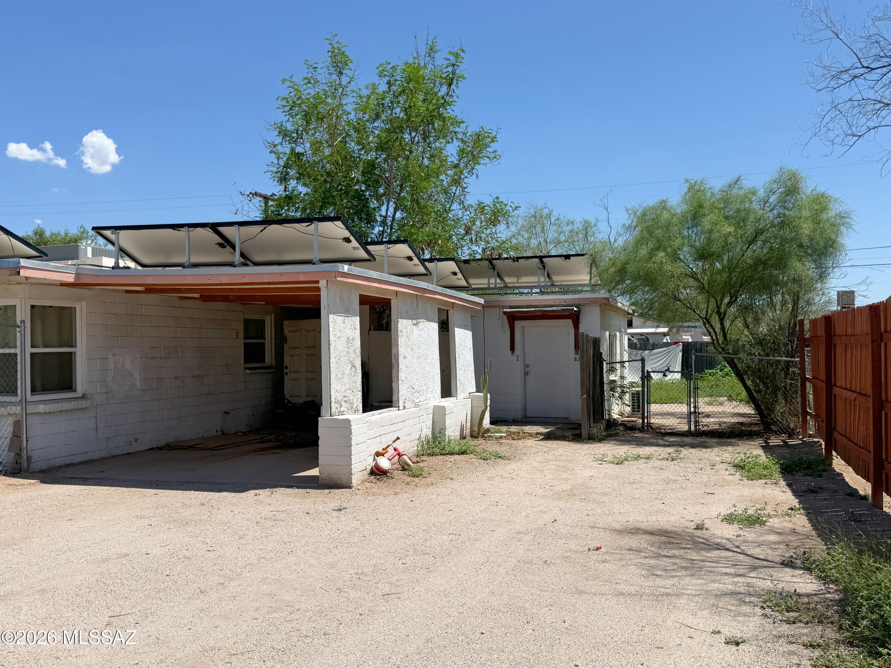 Miracle Mile Manor - Residential Lease