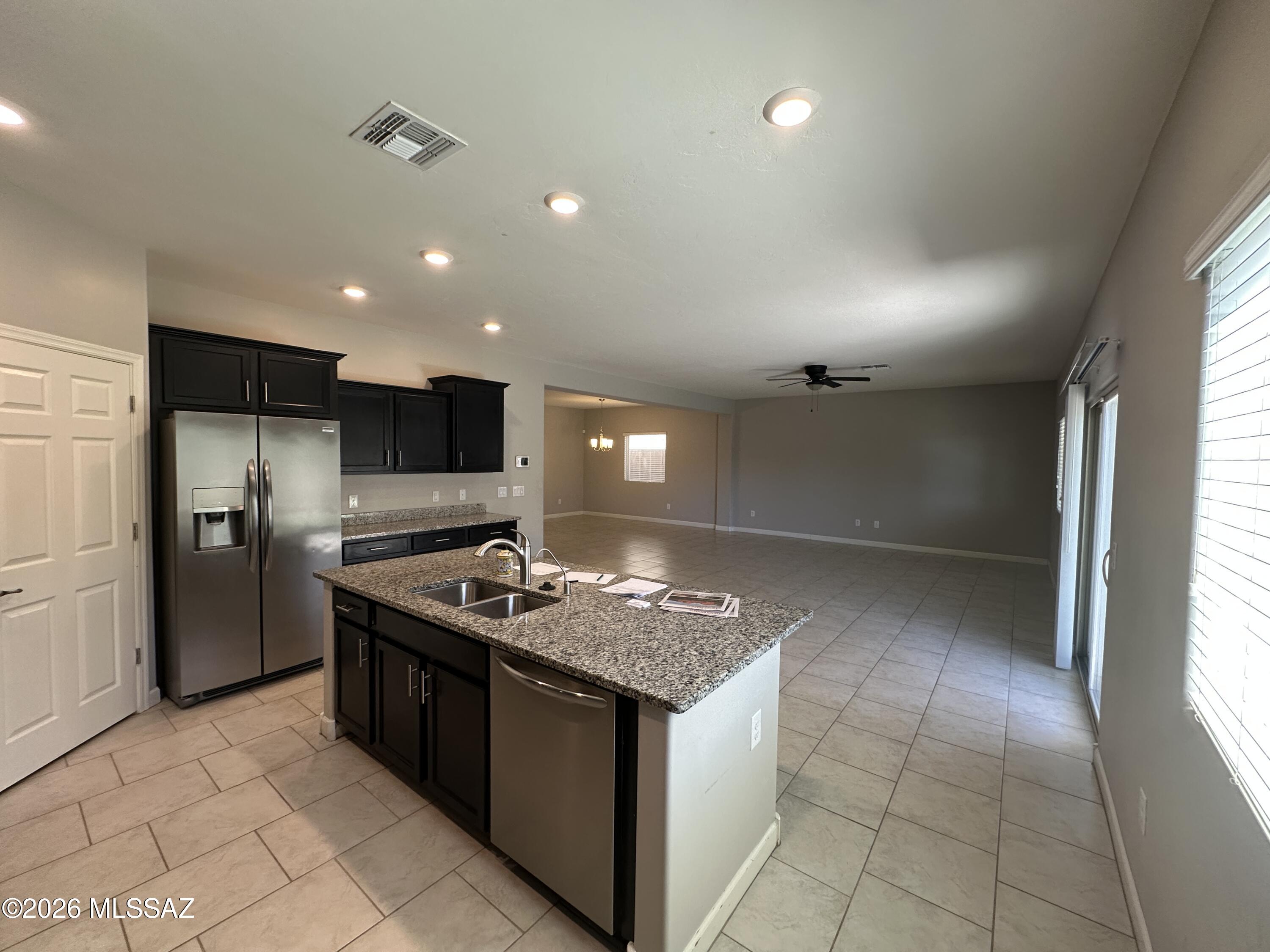 Vista Del Lago Norte SQ20140780198 - Residential