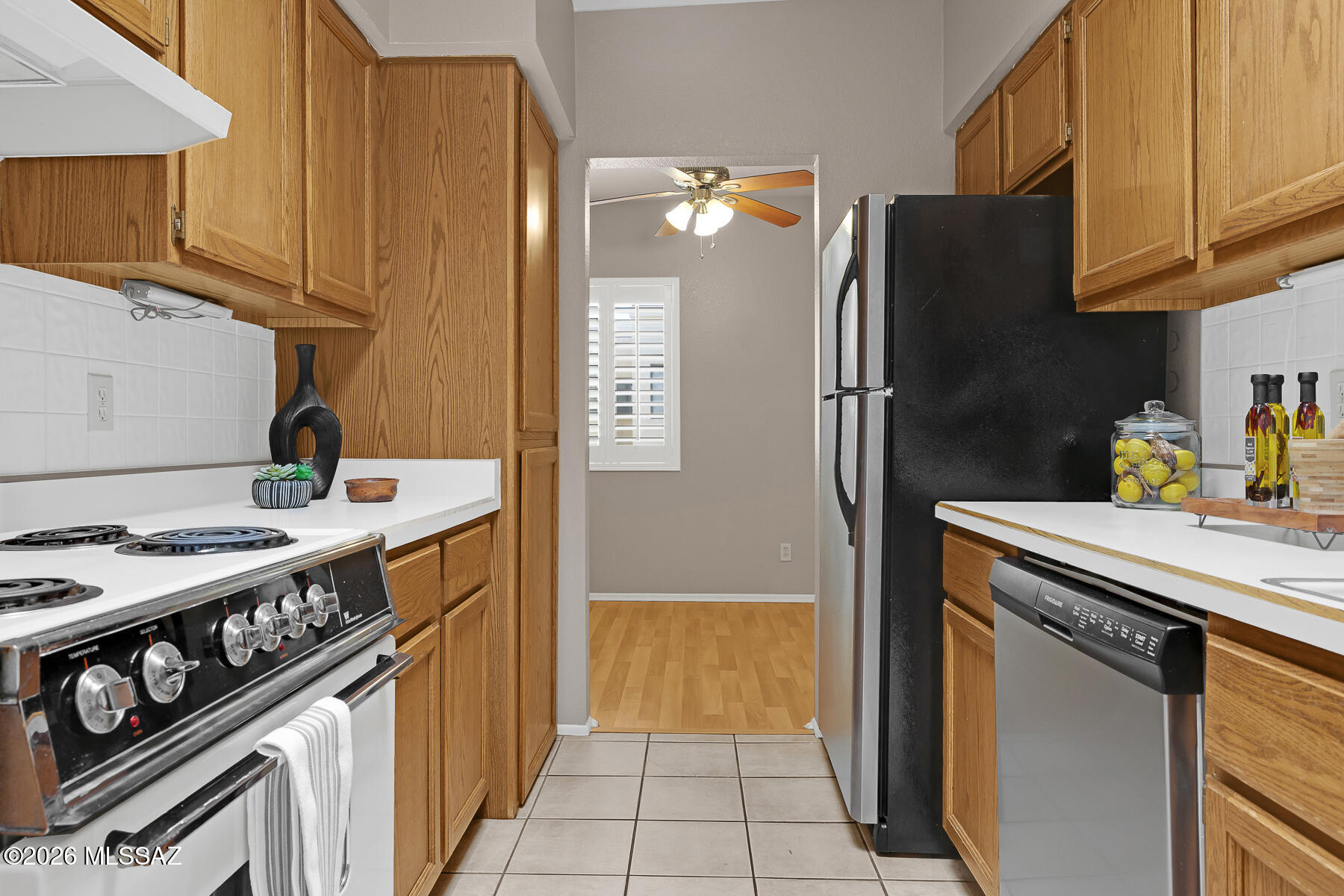Welcome to the Catalina Foothills! This charming 2 bedroom, 1 bath condo offers the perfect blend of convenience and active desert living in one of Tucson's most desirable locations. Ideally situated near Catalina Foothills High School, premier dining, shopping, and everyday amenities, this condo also provides easy access to some of Tucson's best outdoor recreation. Enjoy the community pool and spa as well as nearby hiking and biking trails, golf courses, tennis, and pickleball while surrounded by beautiful desert scenery and views. Whether you're looking for a full-time residence, winter retreat, or investment opportunity, this Foothills condo offers low-maintenance living close to everything Tucson has to offer.