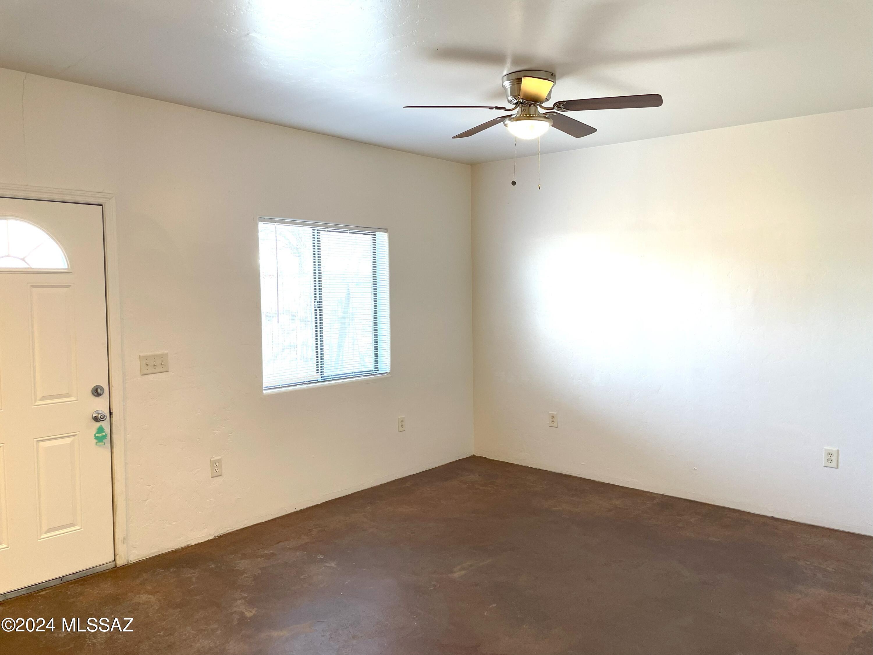 El Rio Park - Residential Lease