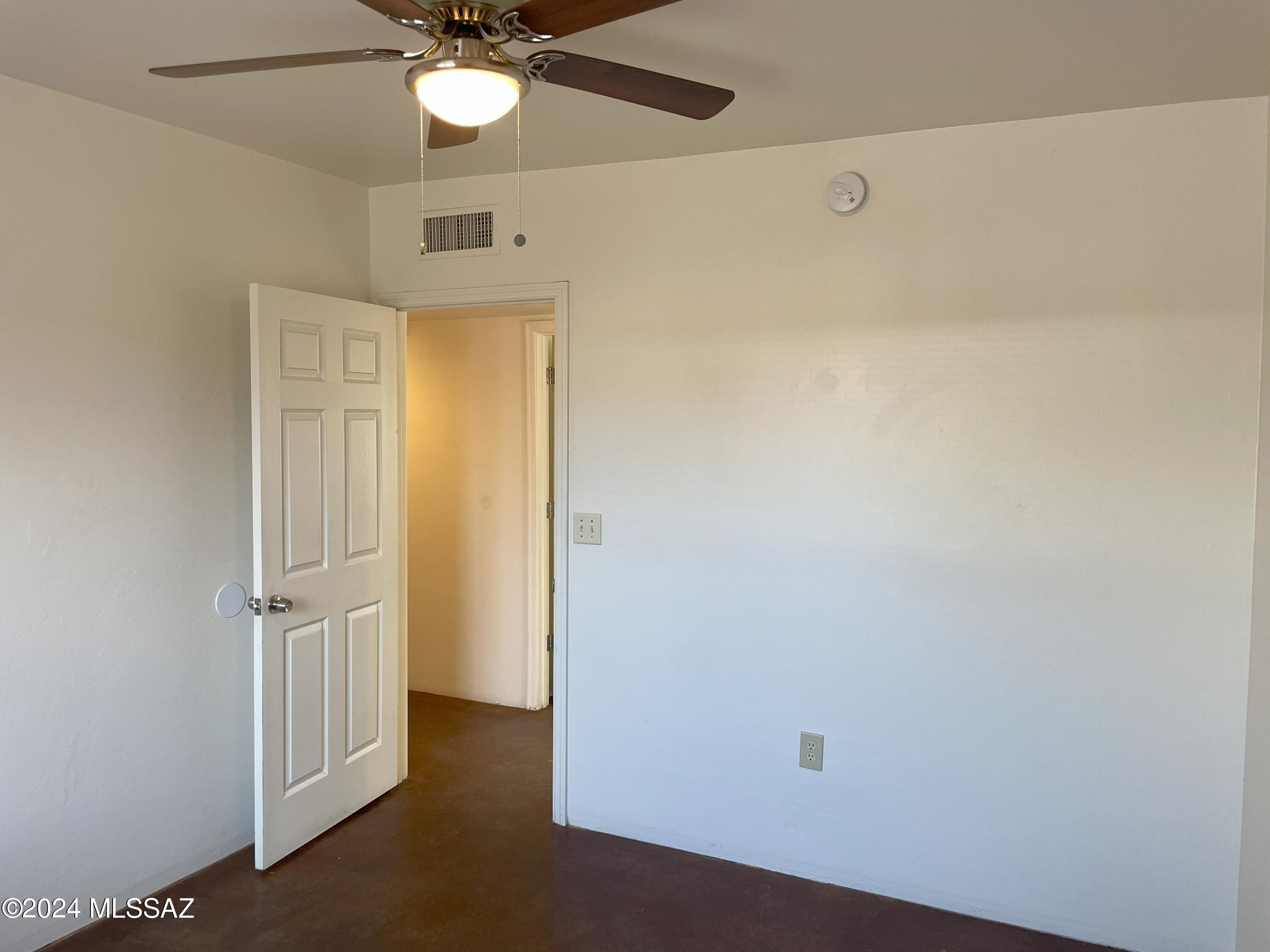El Rio Park - Residential Lease