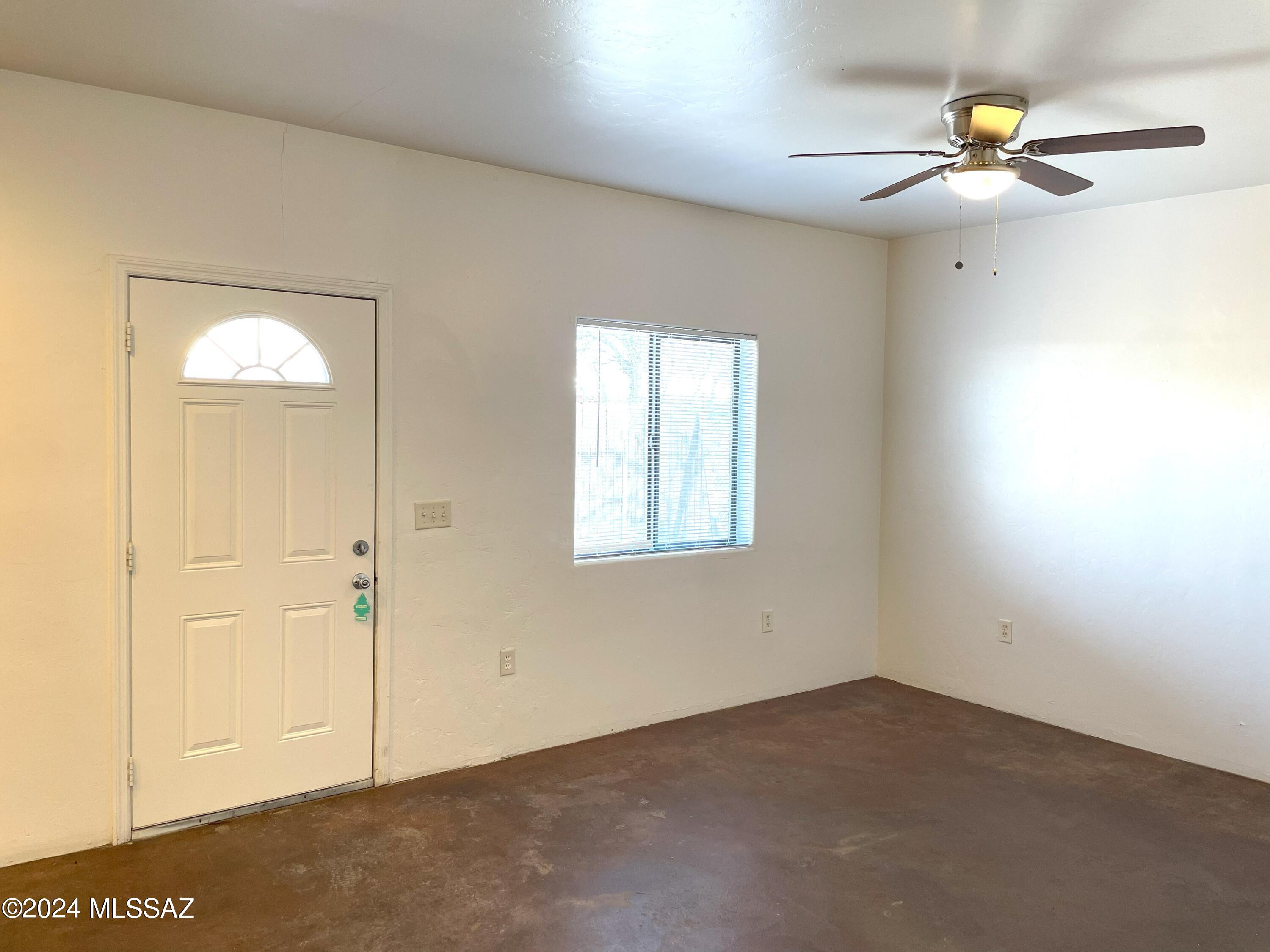 El Rio Park - Residential Lease