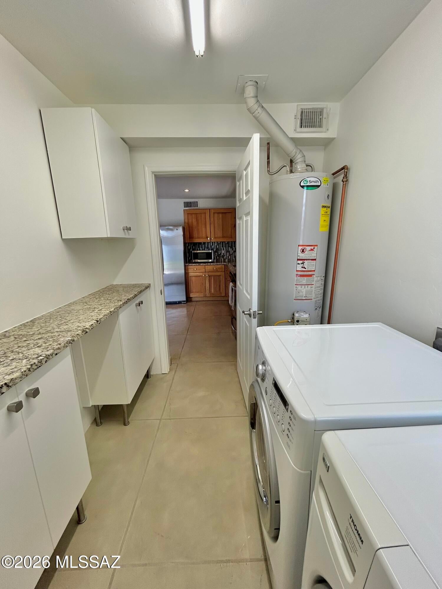 Miracle Mile Manor - Residential