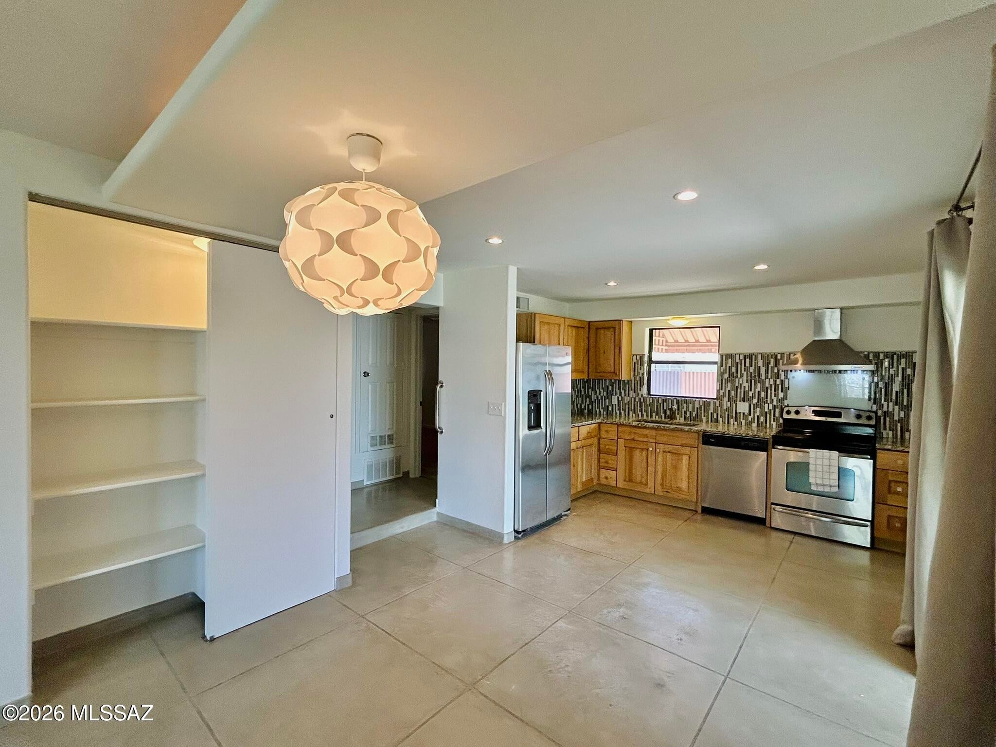 Miracle Mile Manor - Residential