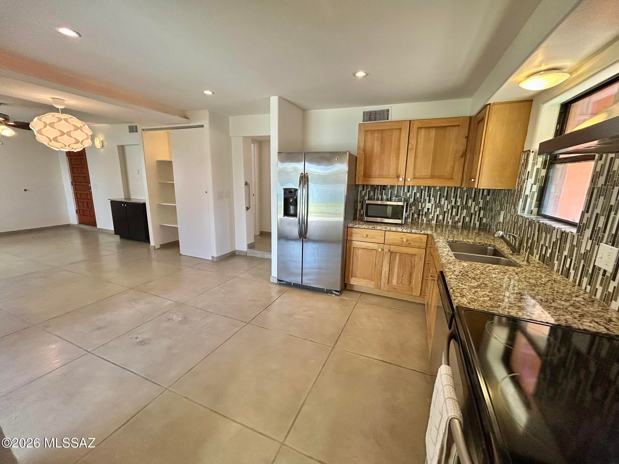 Miracle Mile Manor - Residential