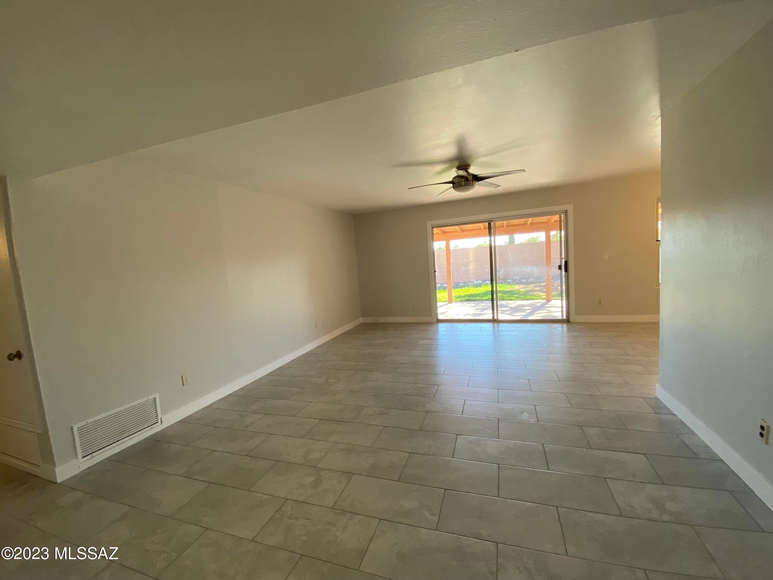 Sutton Place (1-120) - Residential Lease