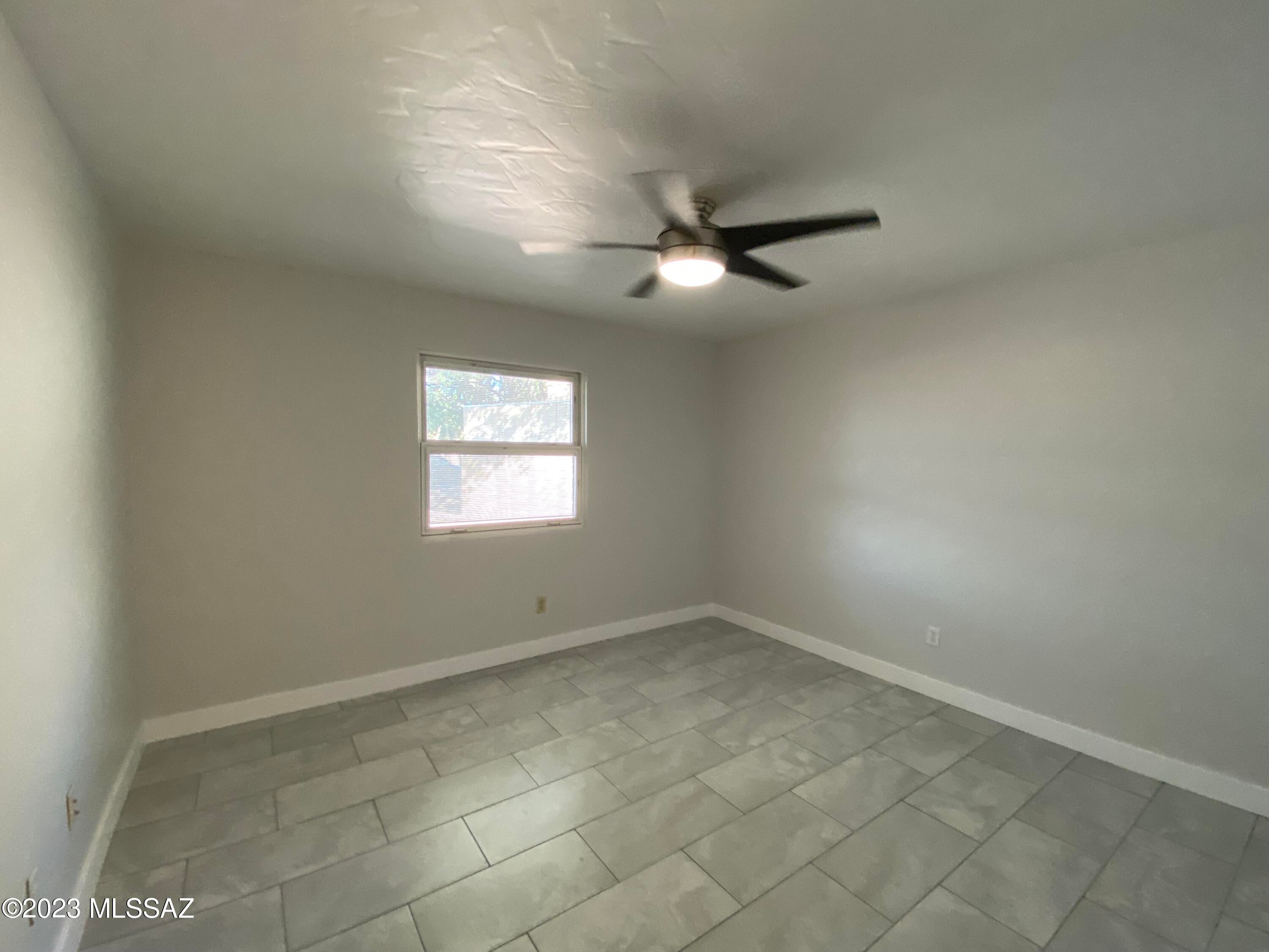 Sutton Place (1-120) - Residential Lease