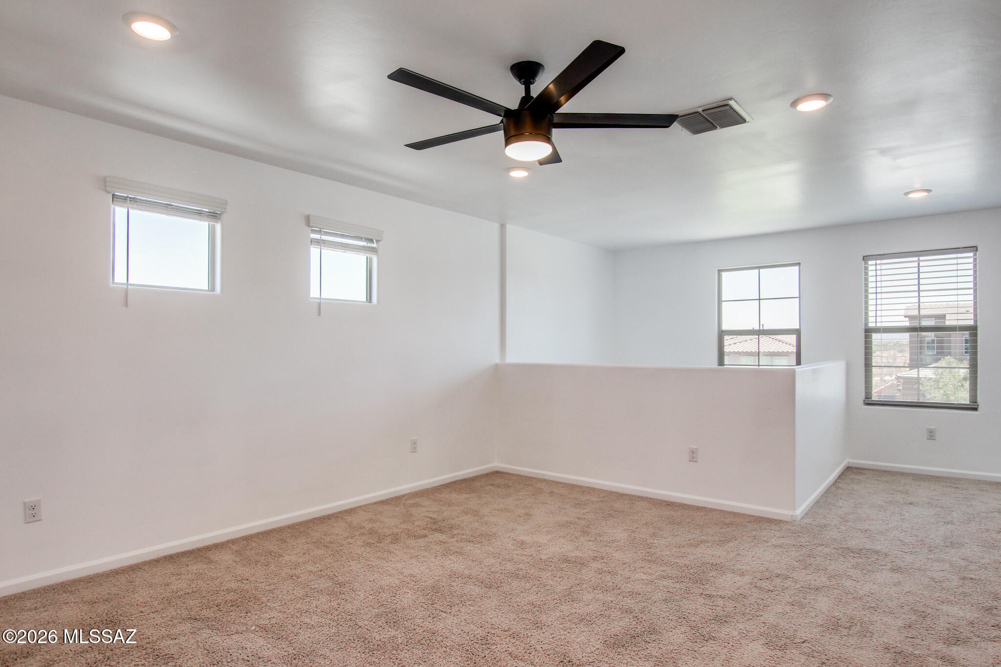 The Vistas At Rincon Knolls SQ20152600506 - Residential