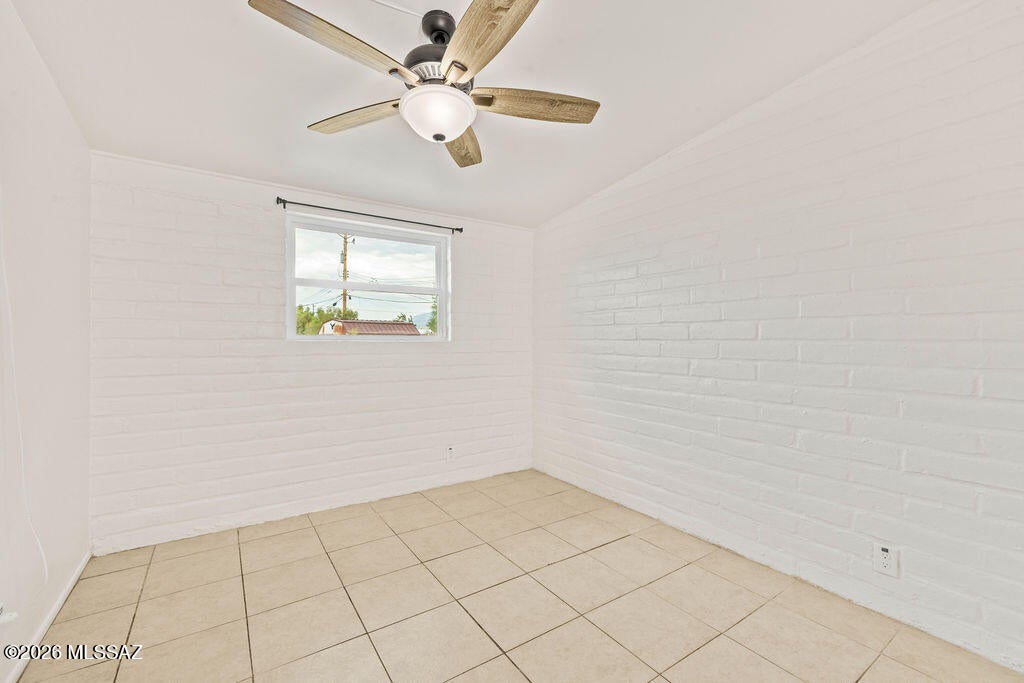 Kingston Knolls Terrace - Residential
