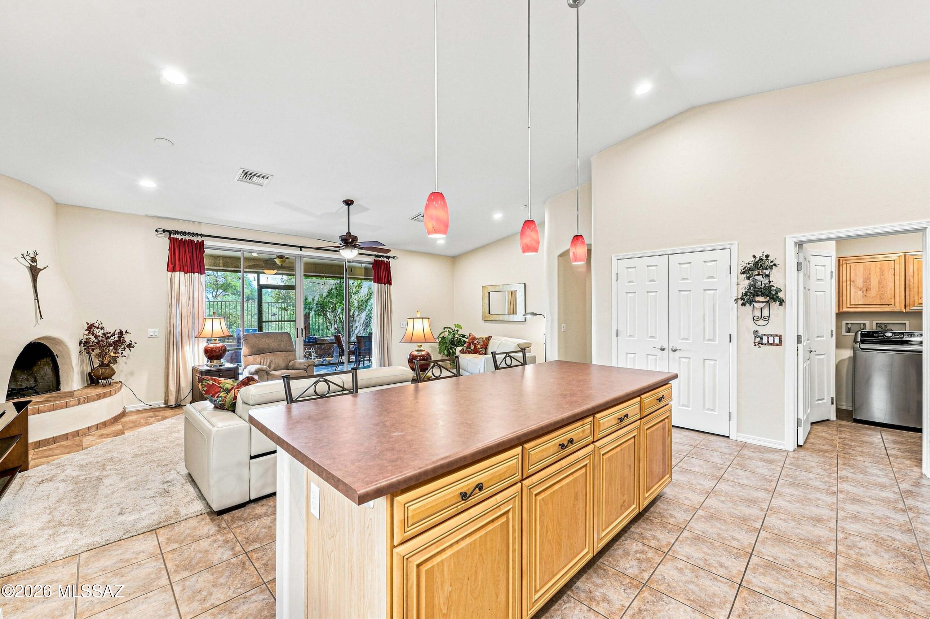 Las Campanas Villiage Phase II (112-219) - Residential