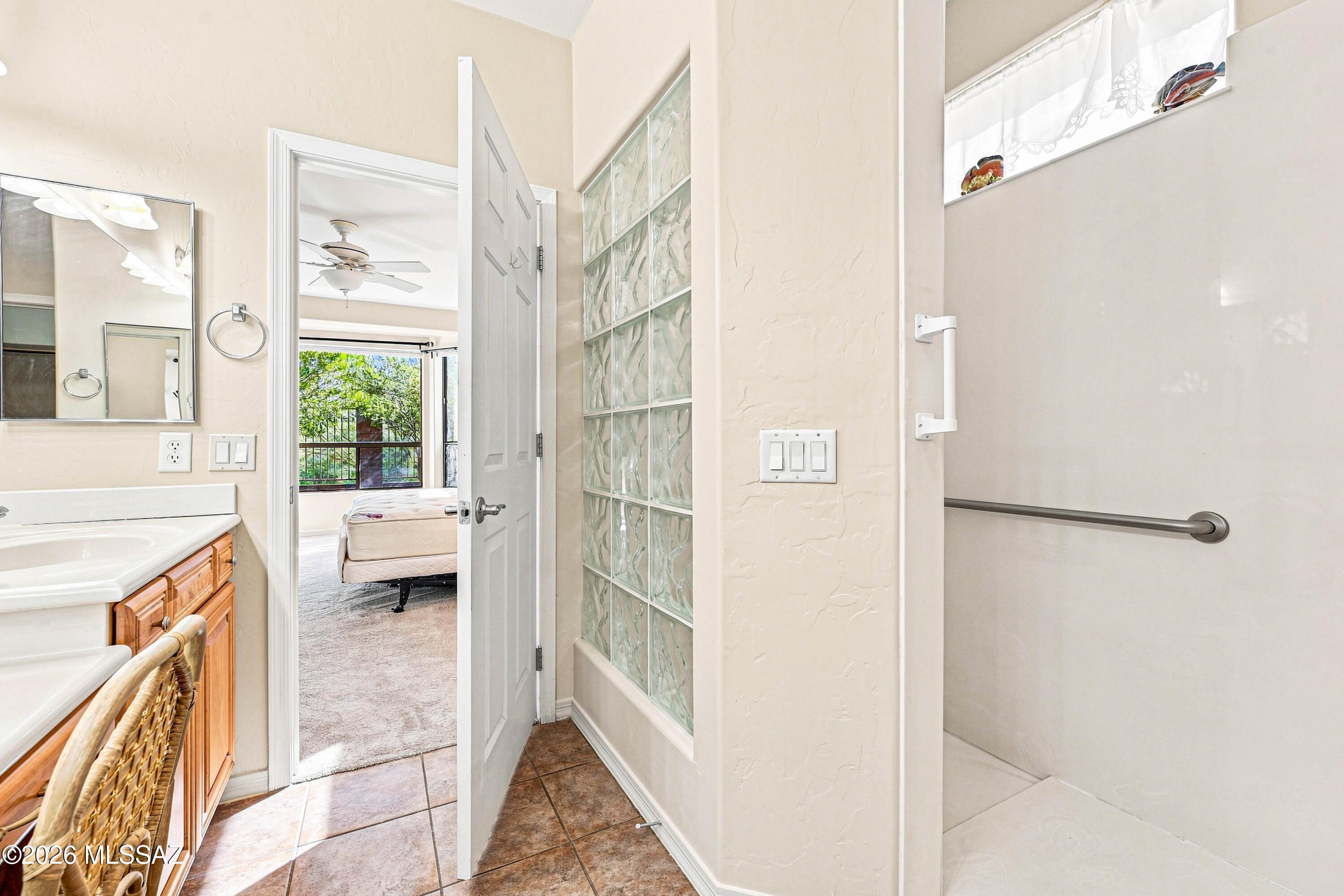 Las Campanas Villiage Phase II (112-219) - Residential