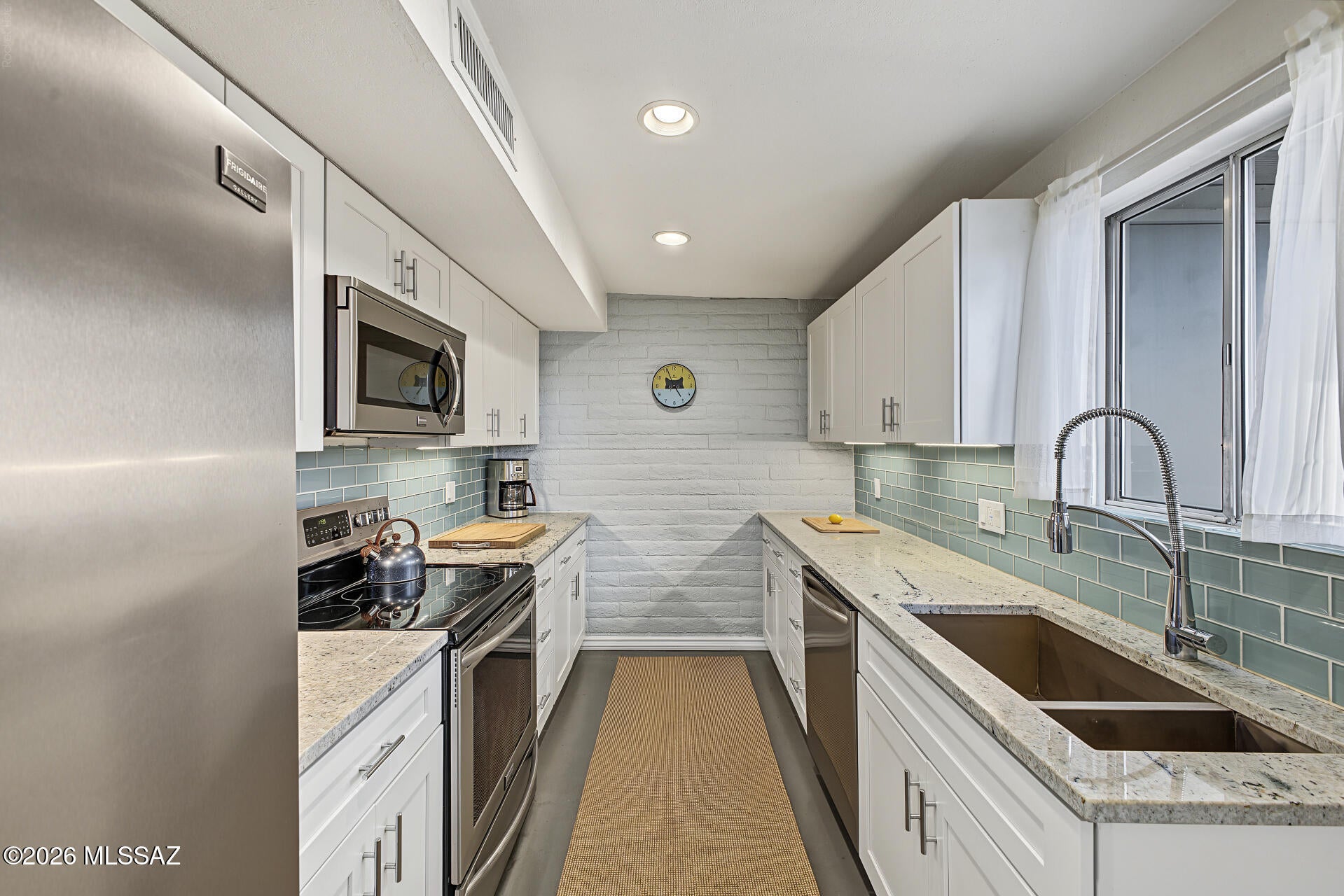 McCormick PlaceTwnhms Blk III (1-71) - Residential