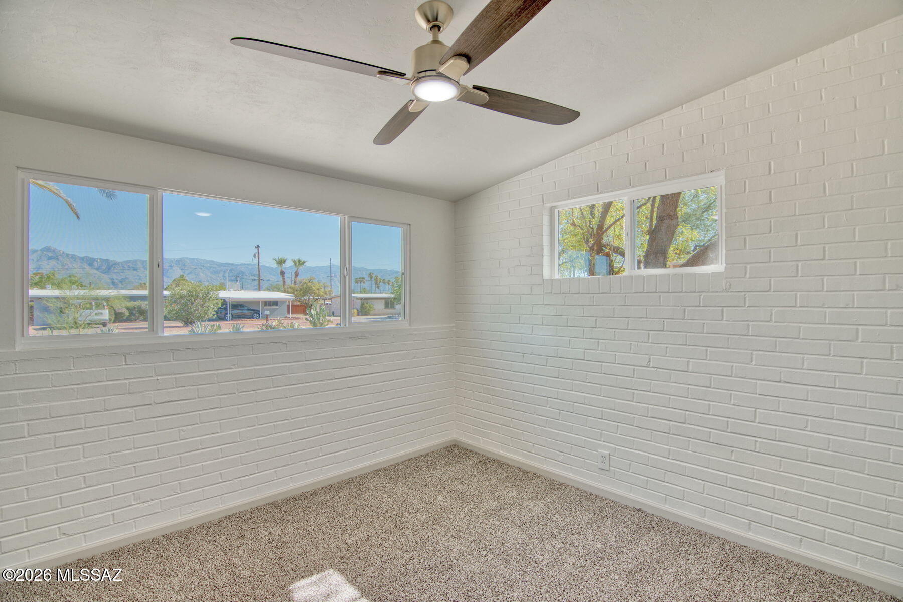 Kingston Knolls Terrace - Residential
