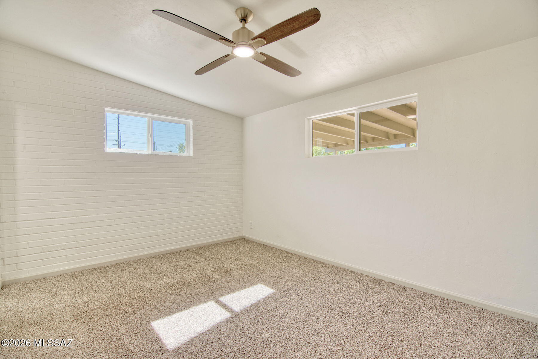 Kingston Knolls Terrace - Residential