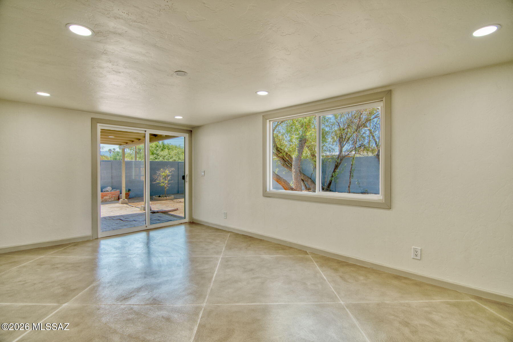 Kingston Knolls Terrace - Residential