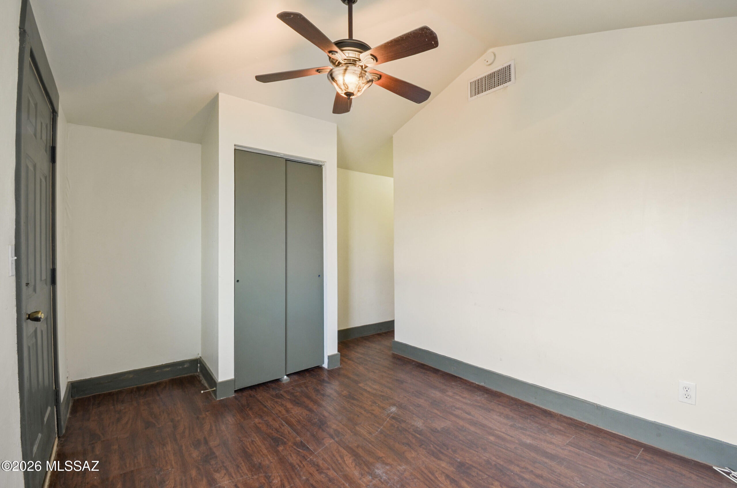 Bronx Park - Residential Lease