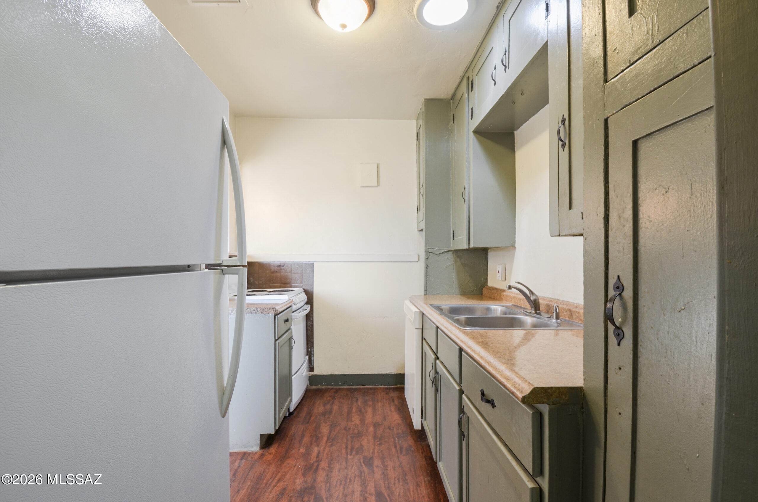 Bronx Park - Residential Lease