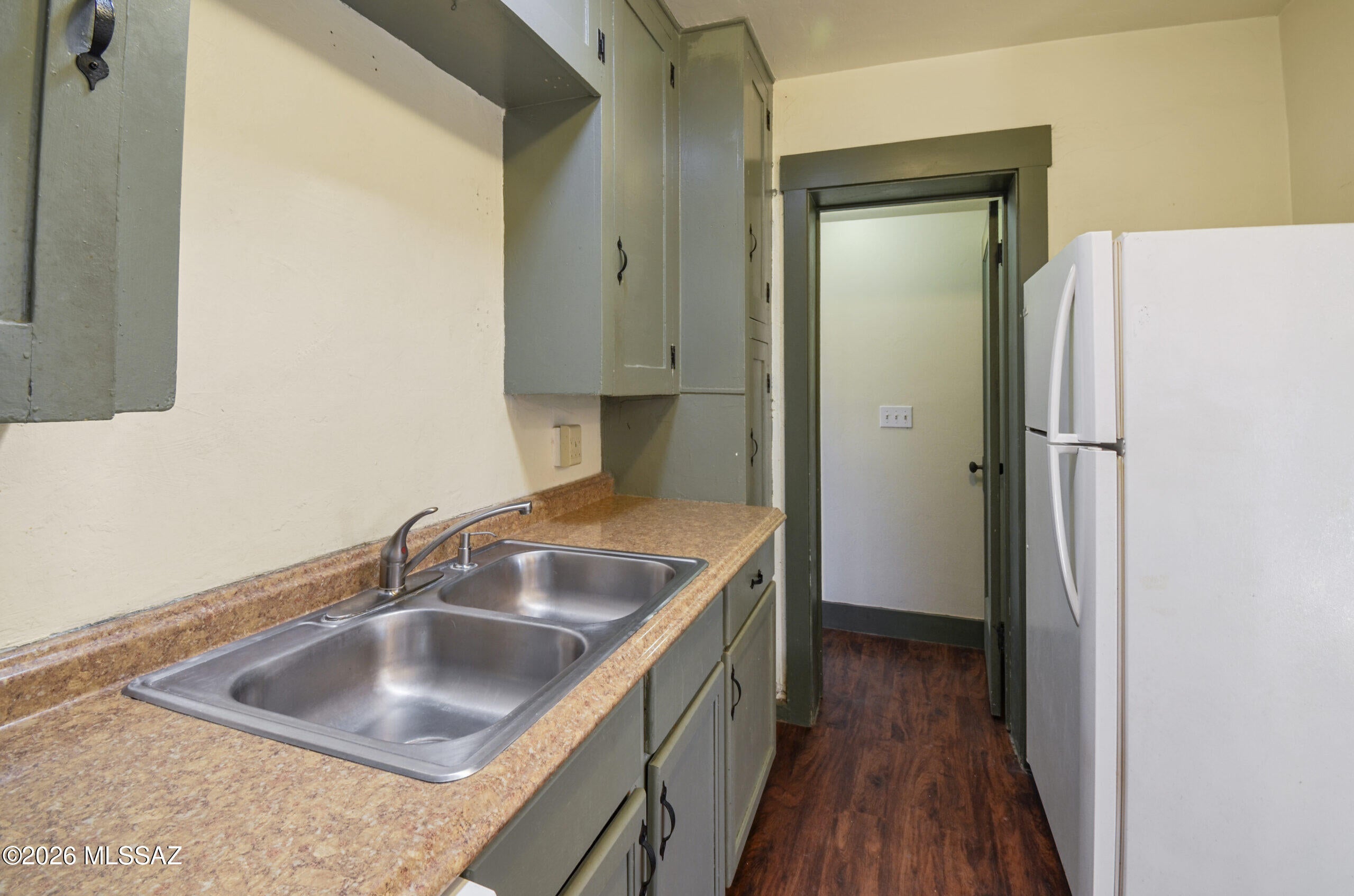 Bronx Park - Residential Lease