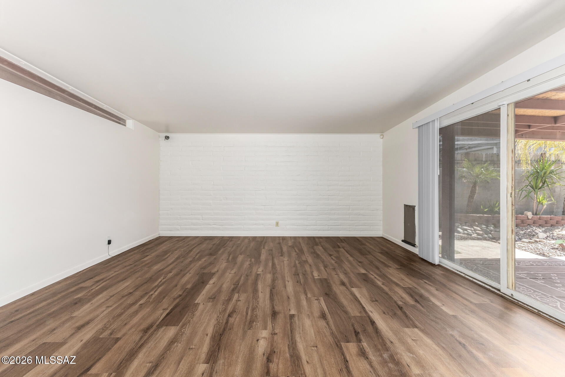 Kingston Knolls Terrace - Residential
