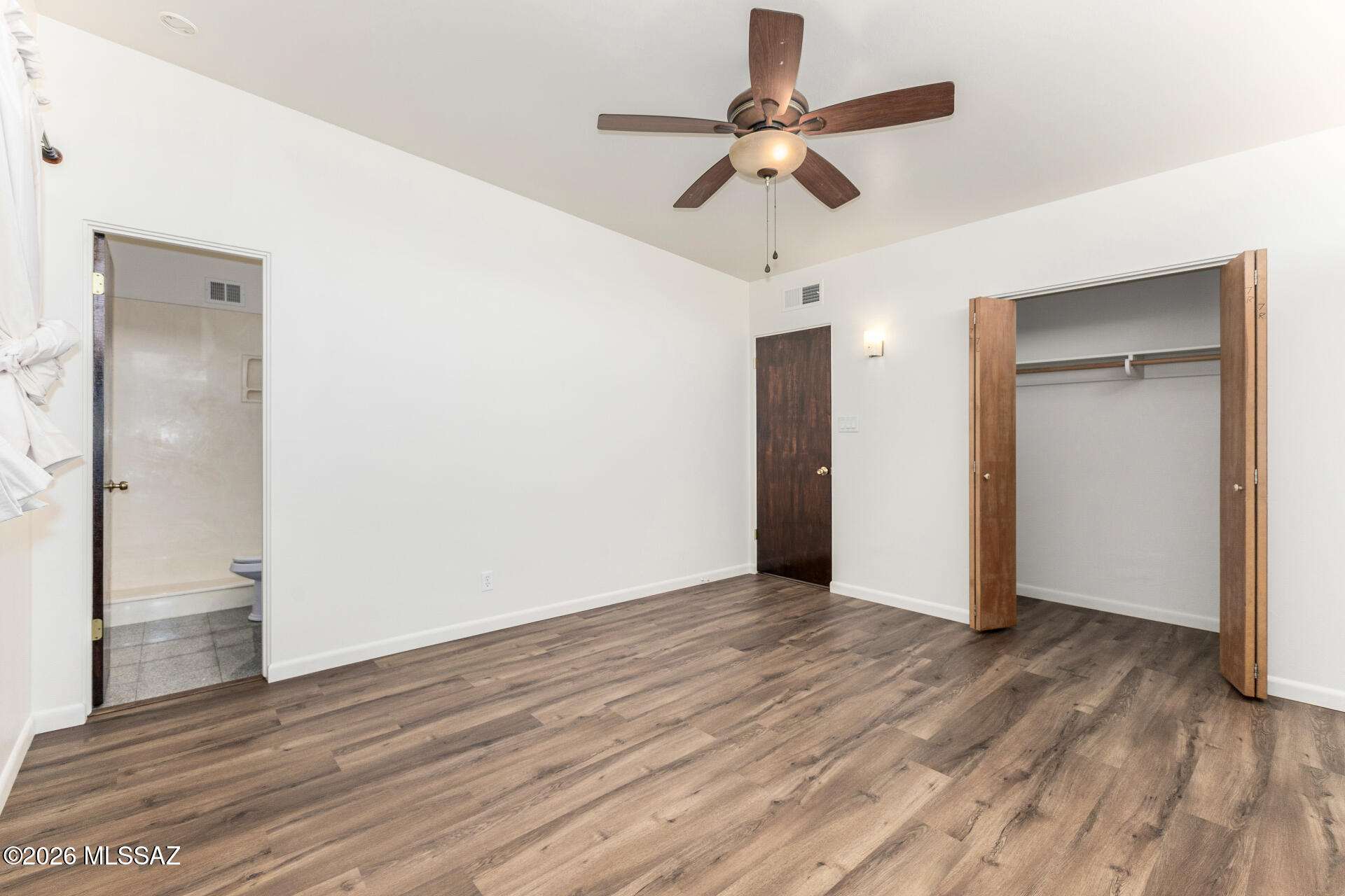 Kingston Knolls Terrace - Residential