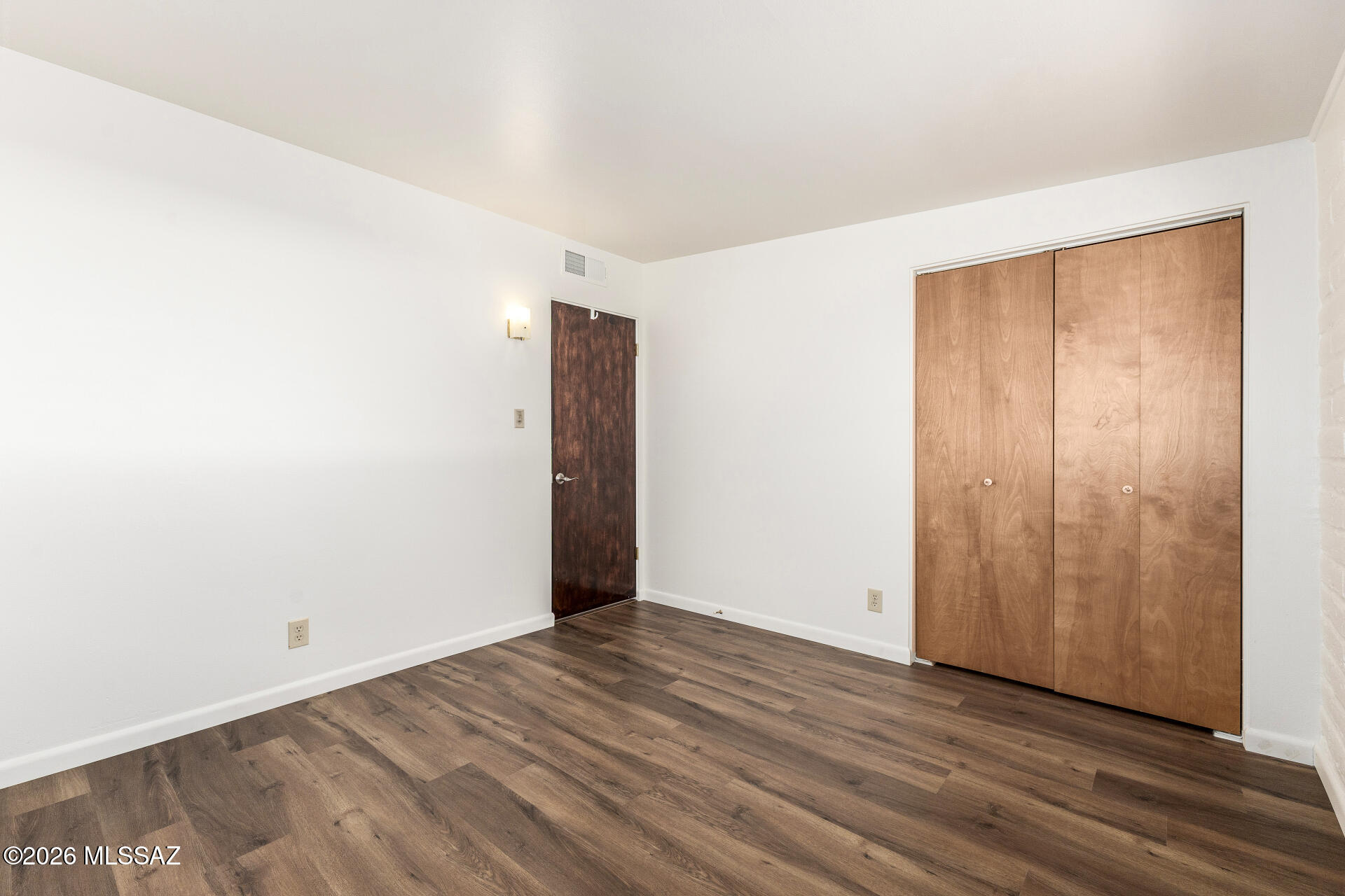 Kingston Knolls Terrace - Residential