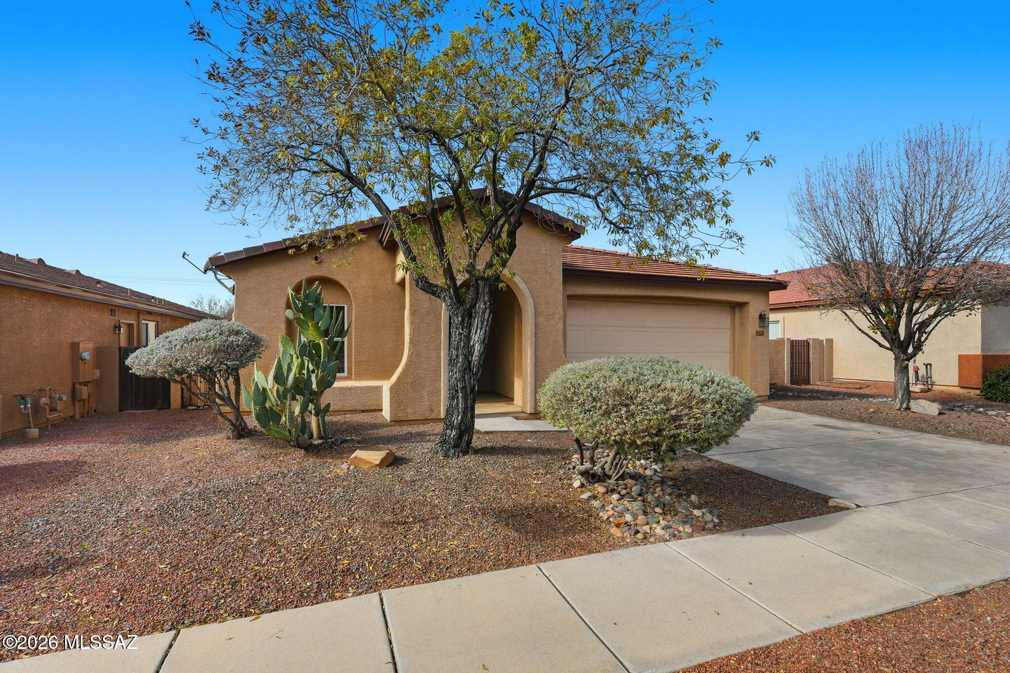 Black Horse (1-411) - Residential