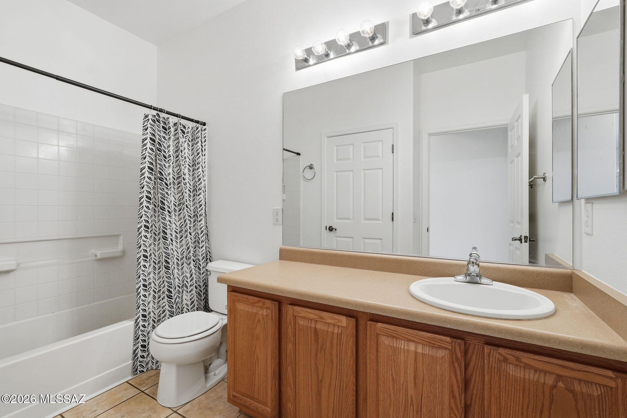 Black Horse (1-411) - Residential