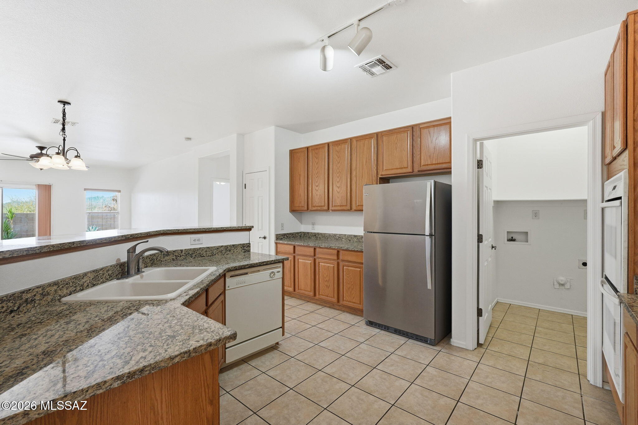 Black Horse (1-411) - Residential