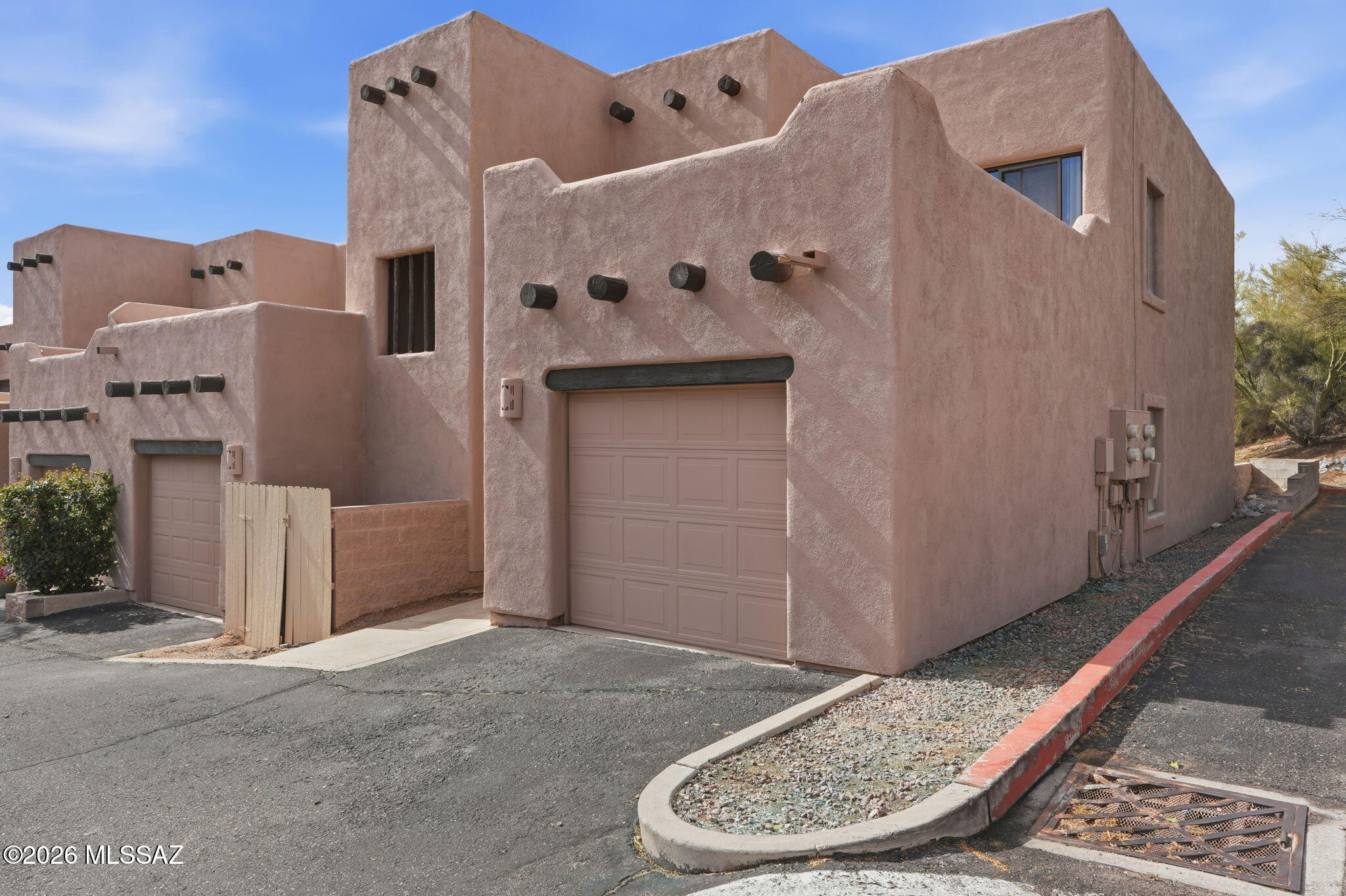 Fairway Terrace Condos. (Units 1-30) - Residential