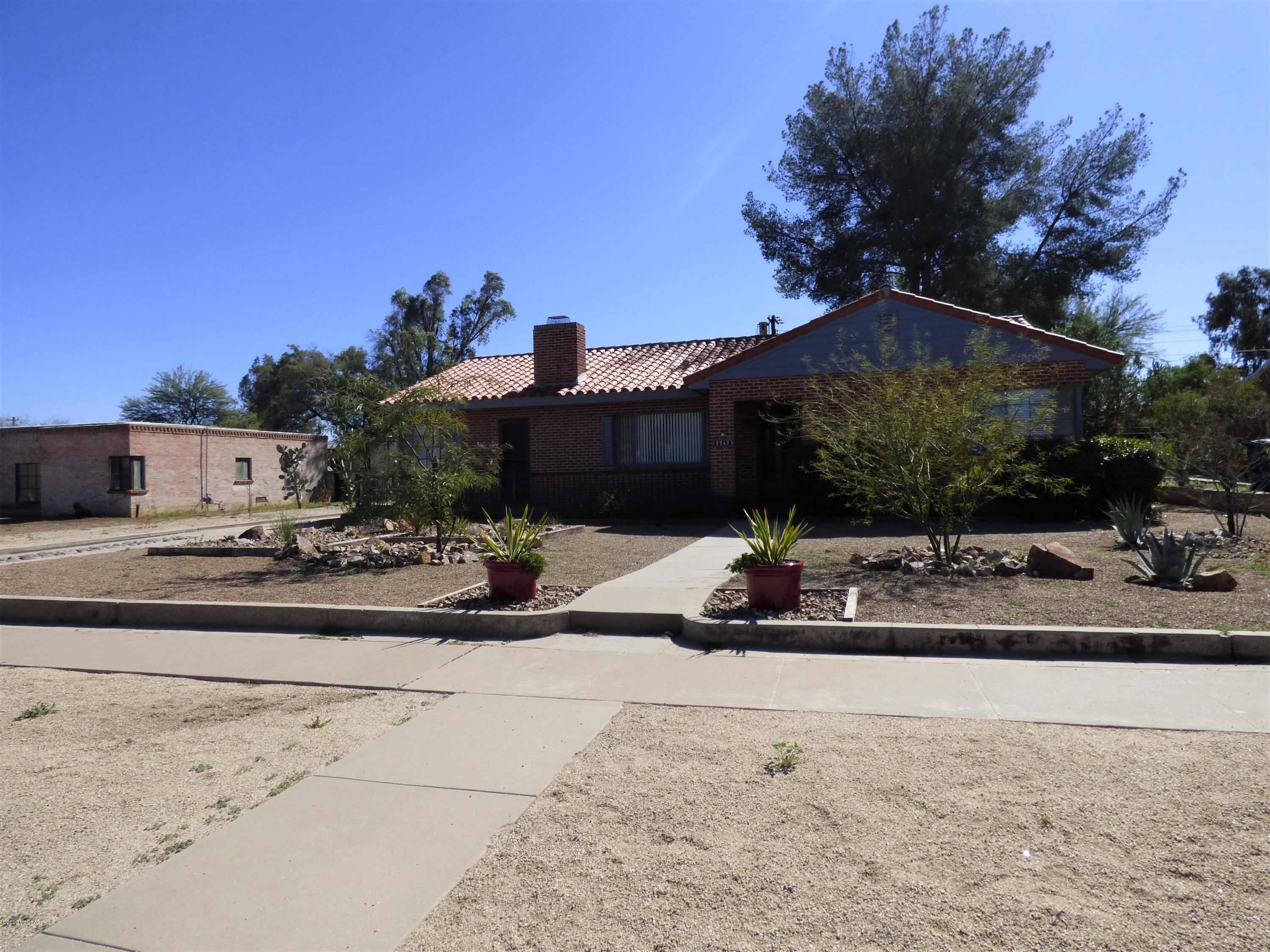 La Mirada (1-8) - Residential Lease