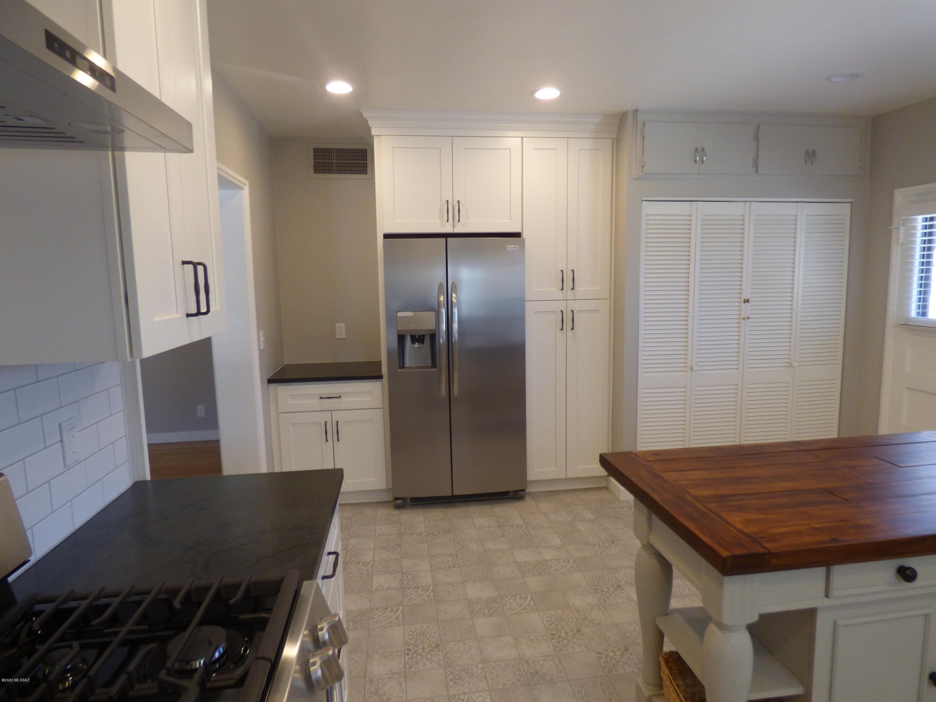 La Mirada (1-8) - Residential Lease