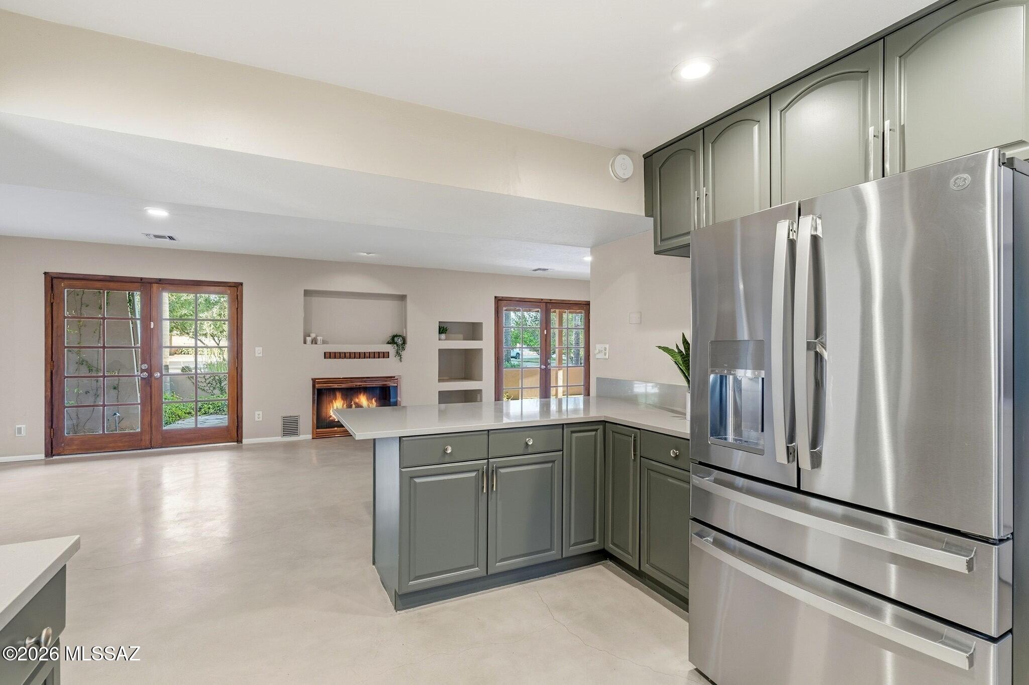 Country Club Estates NO. 2 (1-5) - Residential Lease