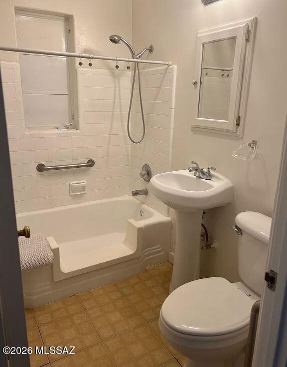 Country Club Annex - Residential Lease
