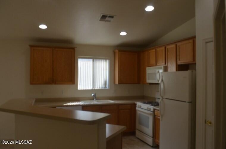 Rancho Del Lago (101-206) - Residential Lease