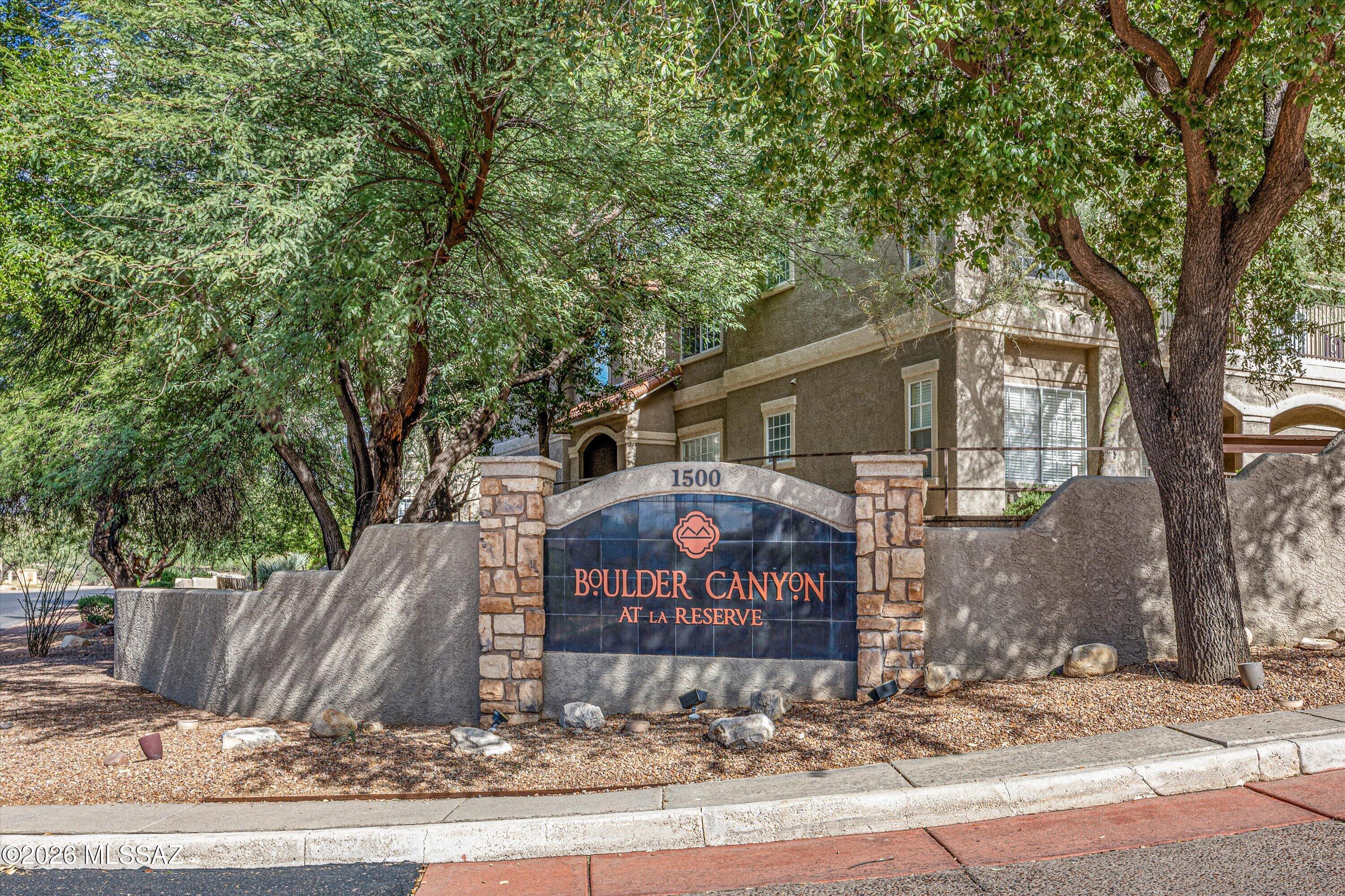 The Boulders at La Reserve Condominiums - Residential