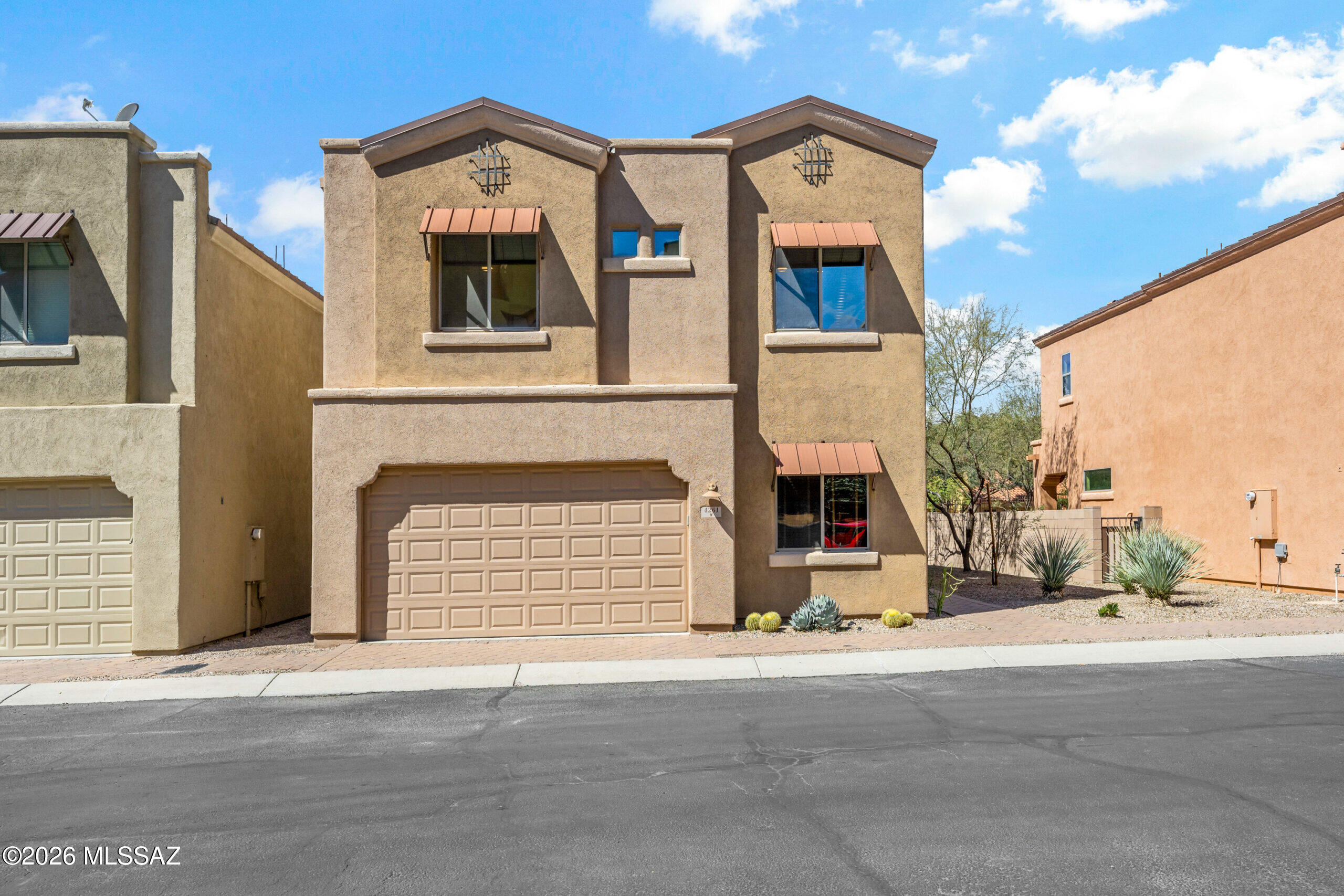 River Walk (1-140) - Residential Lease