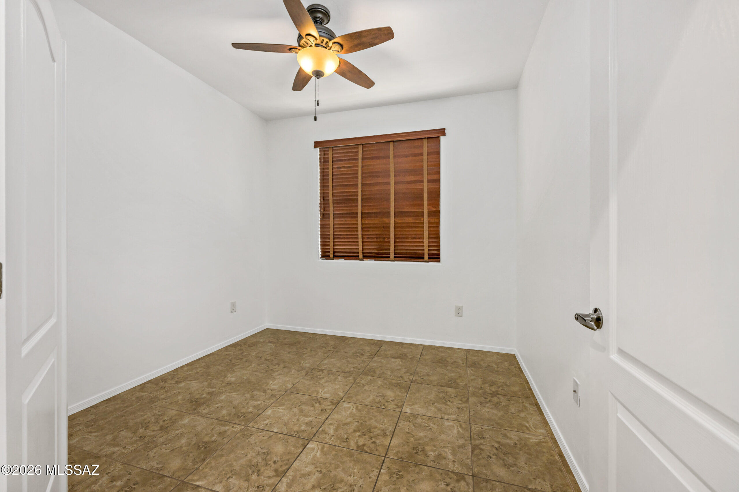 River Walk (1-140) - Residential Lease