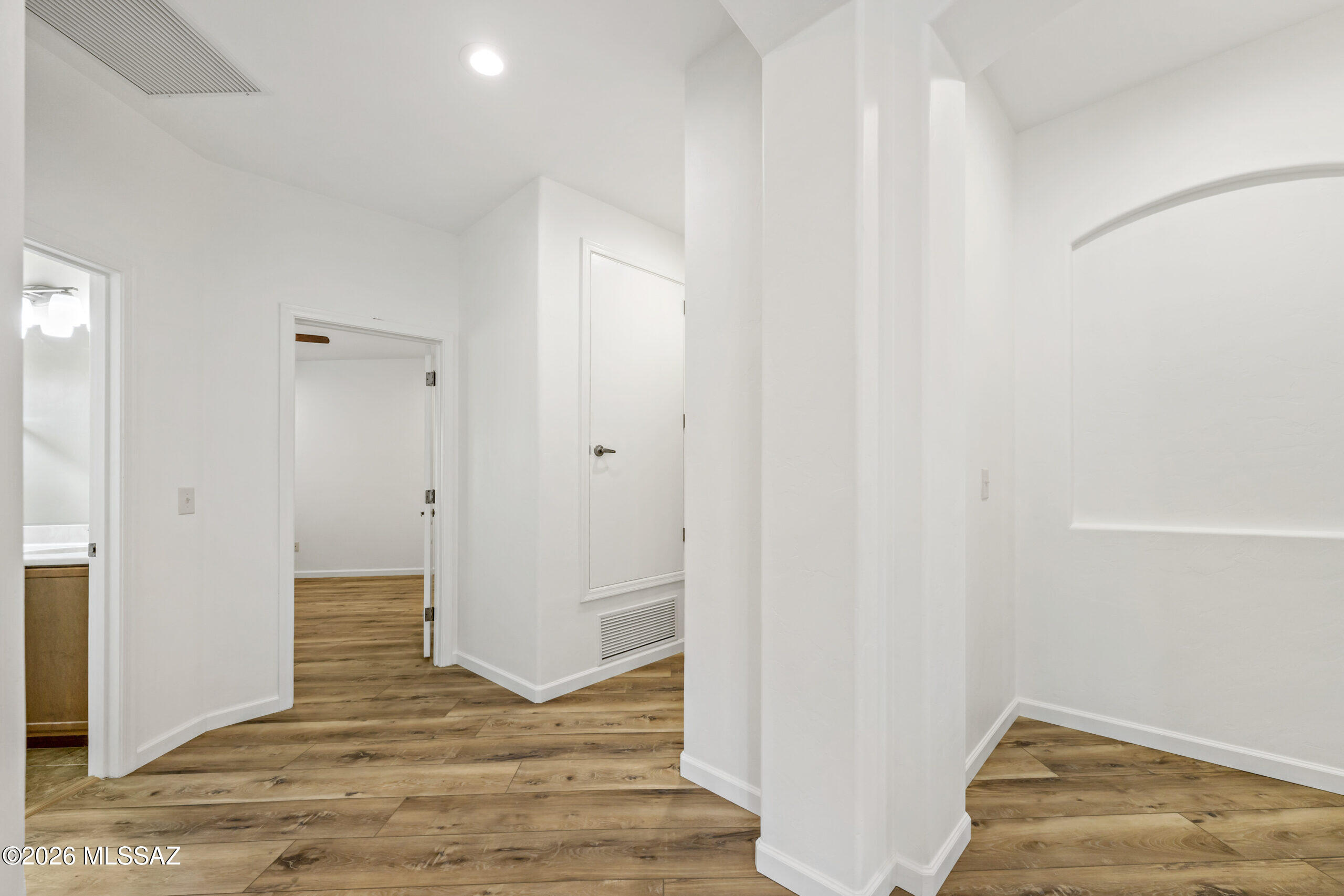 River Walk (1-140) - Residential Lease
