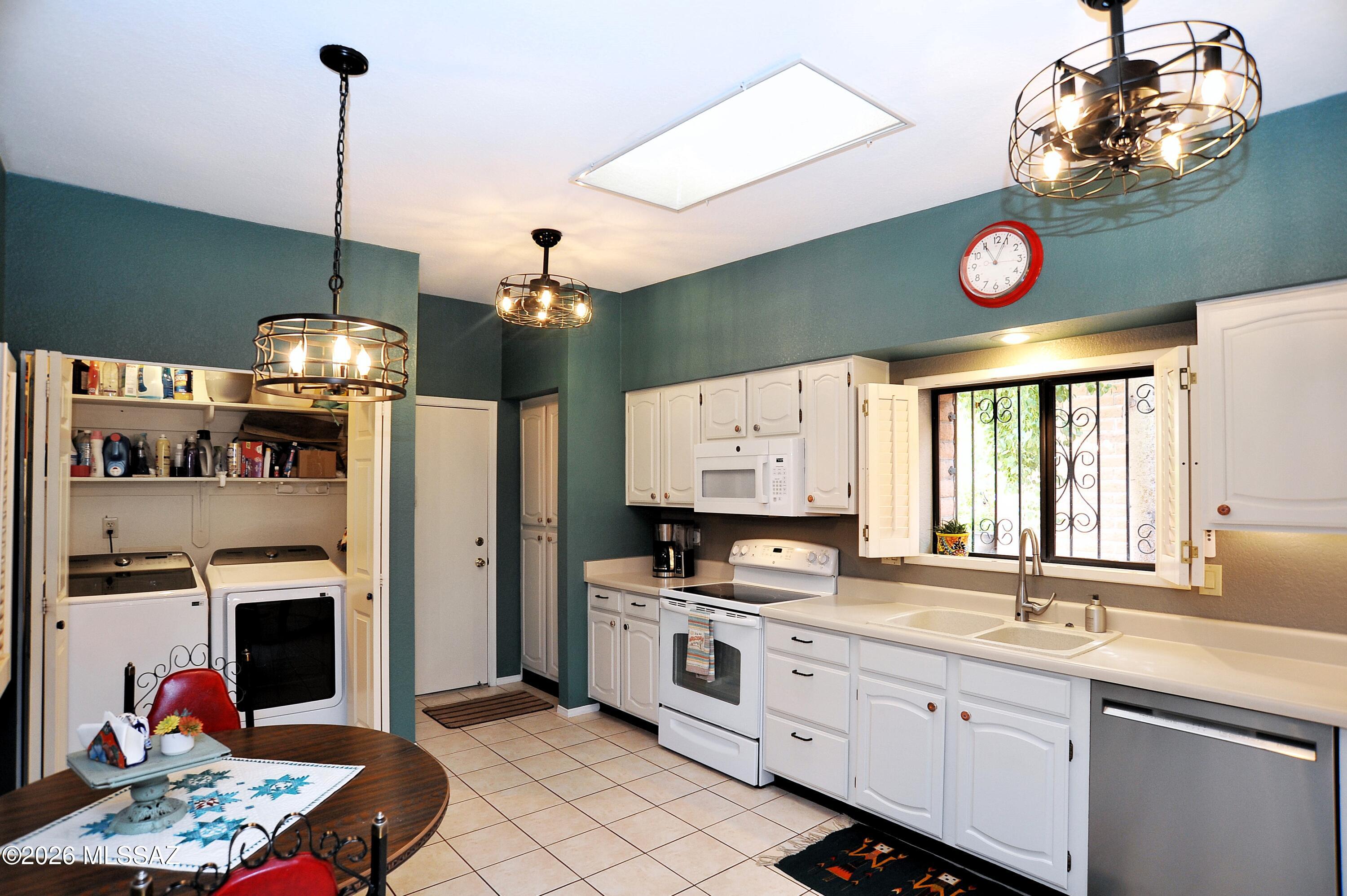 La Cholla Hills(314-353) - Residential
