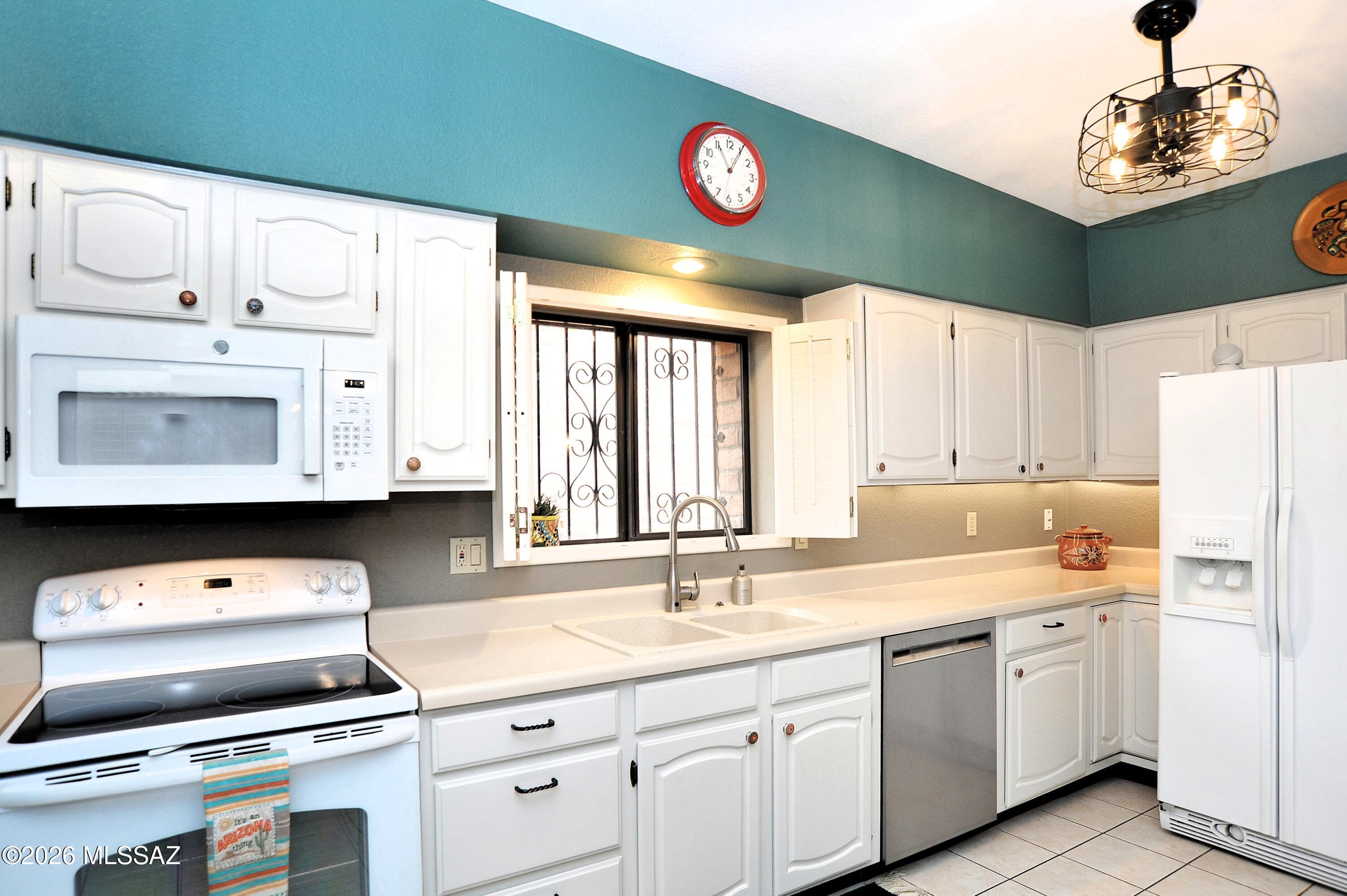 La Cholla Hills(314-353) - Residential