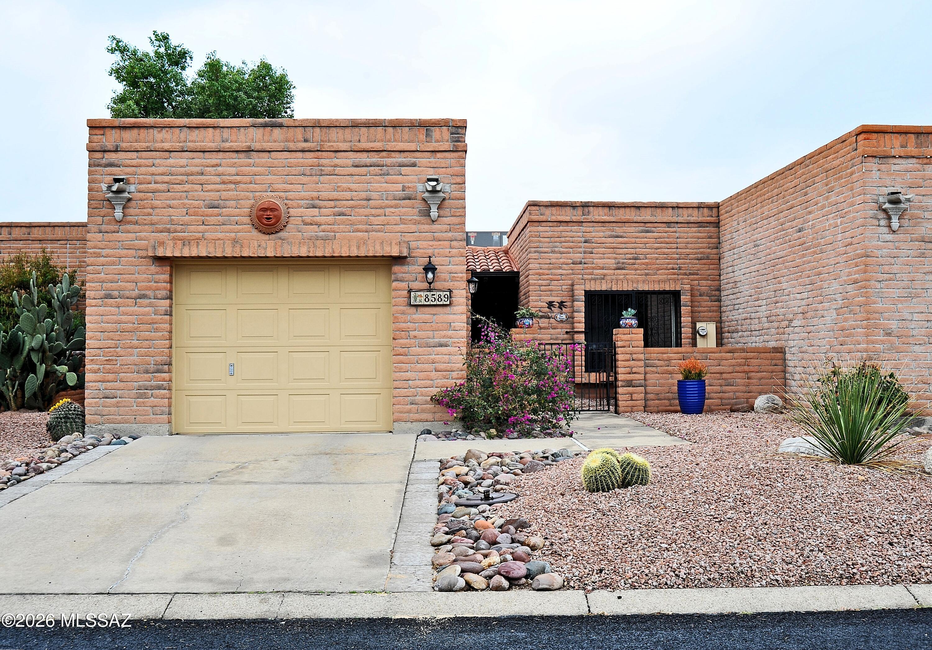 La Cholla Hills(314-353) - Residential