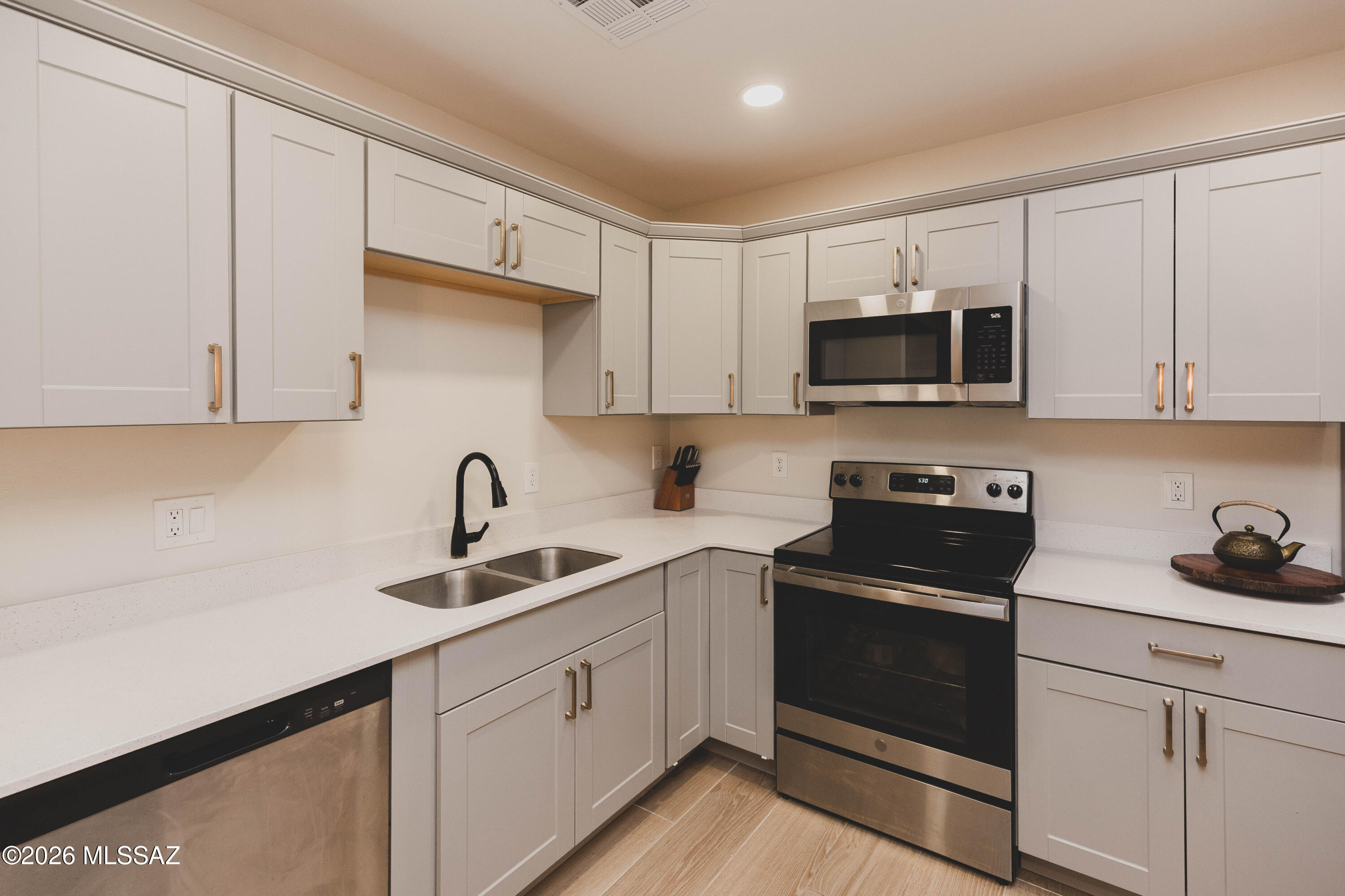 Dorado Country Club Estates 2 (1-14) - Residential
