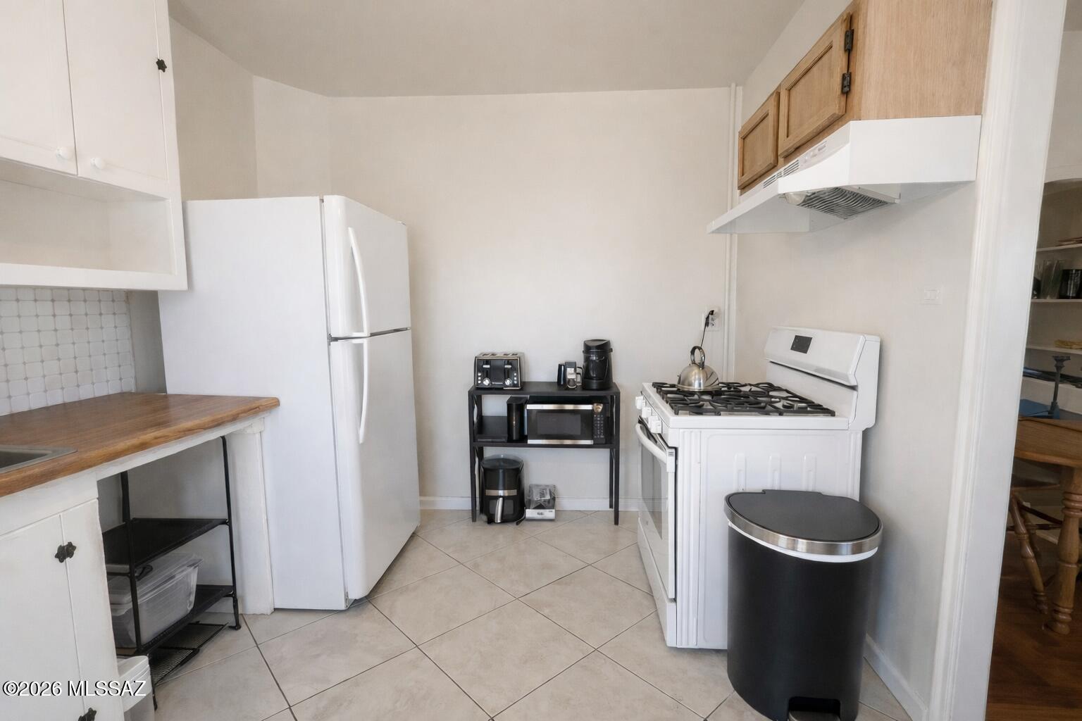 Feldmans Add - Residential Lease