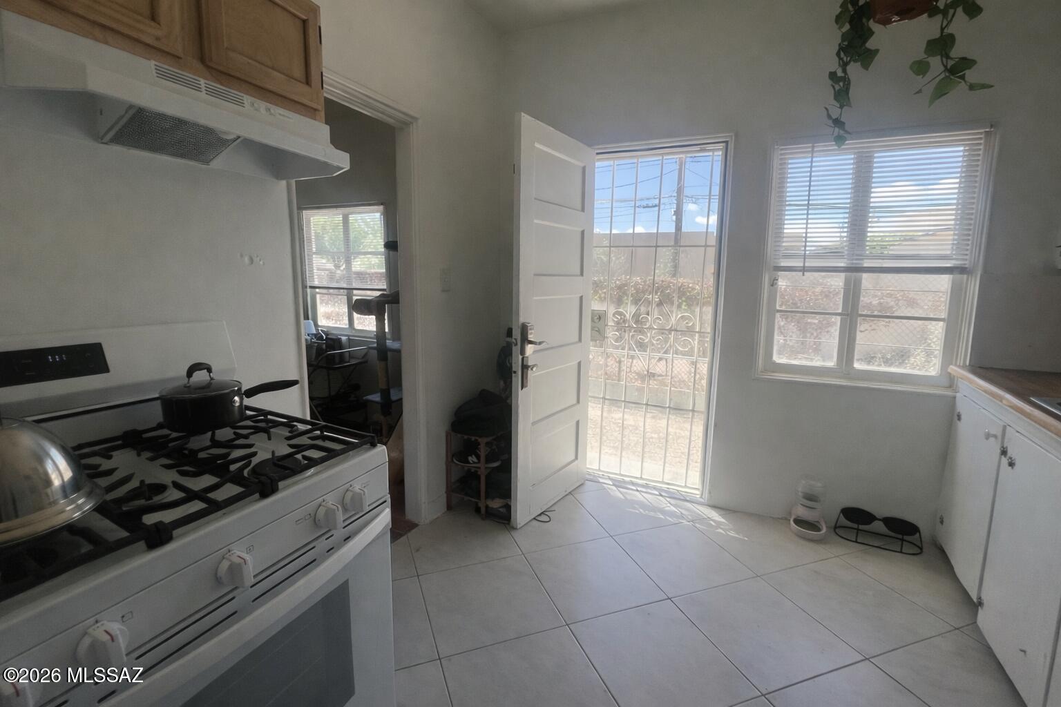 Feldmans Add - Residential Lease