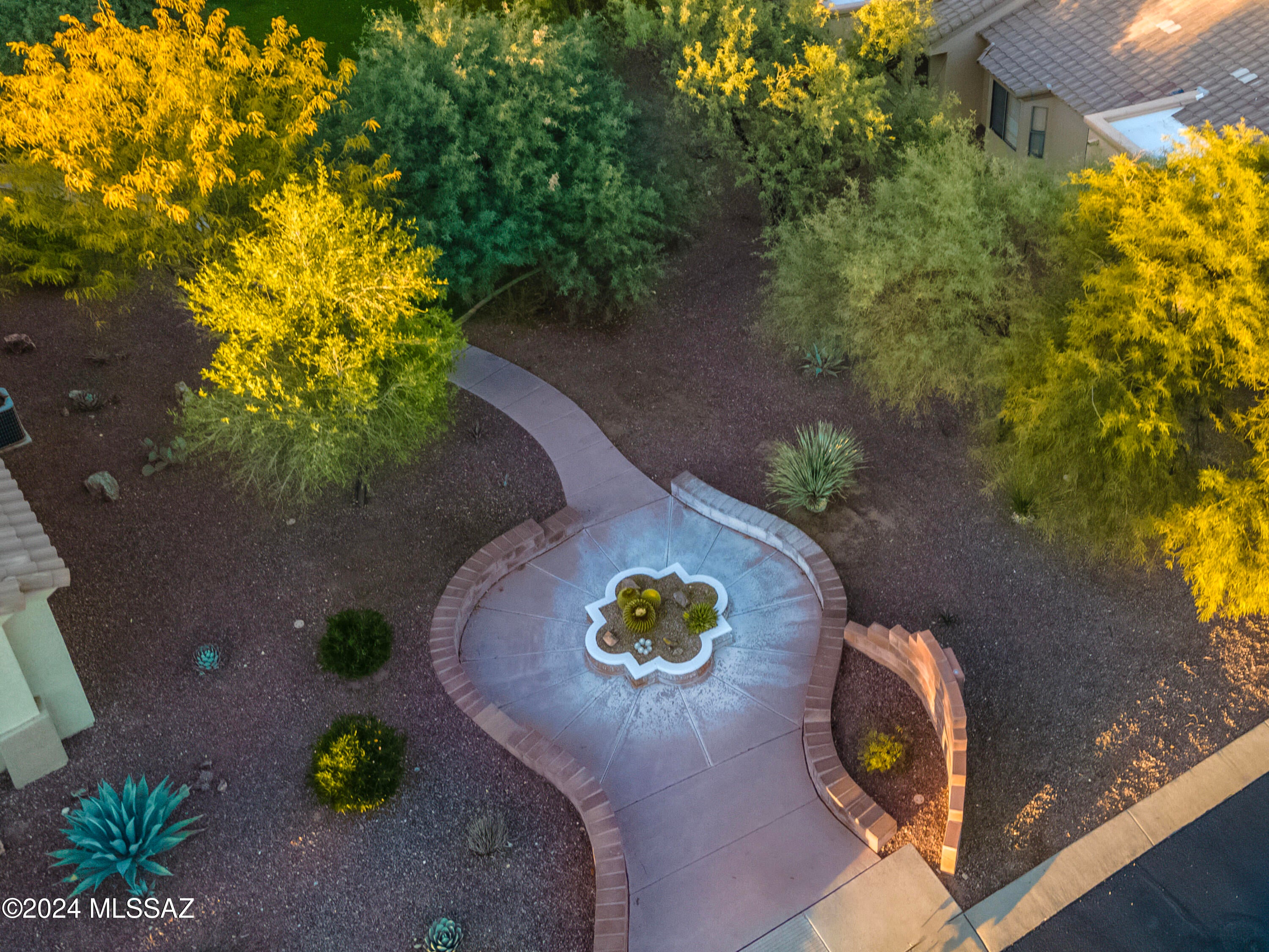 Las Campanas Village (1-111) - Residential