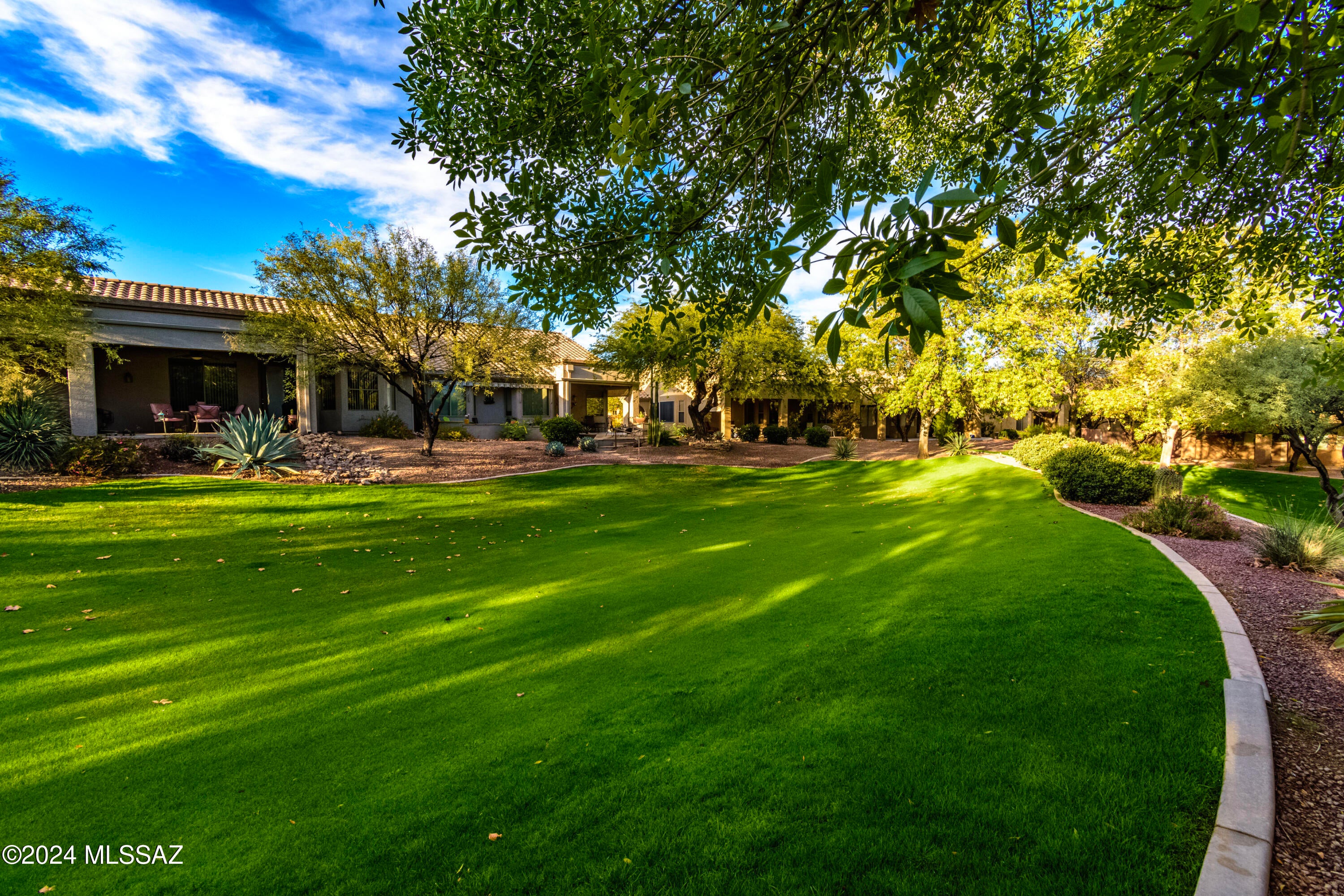 Las Campanas Village (1-111) - Residential