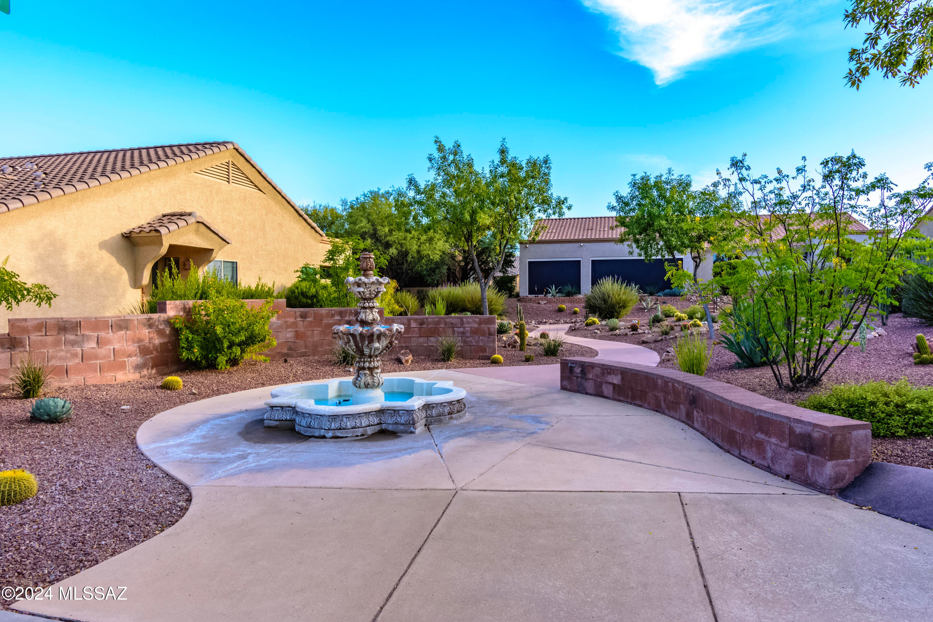 Las Campanas Village (1-111) - Residential